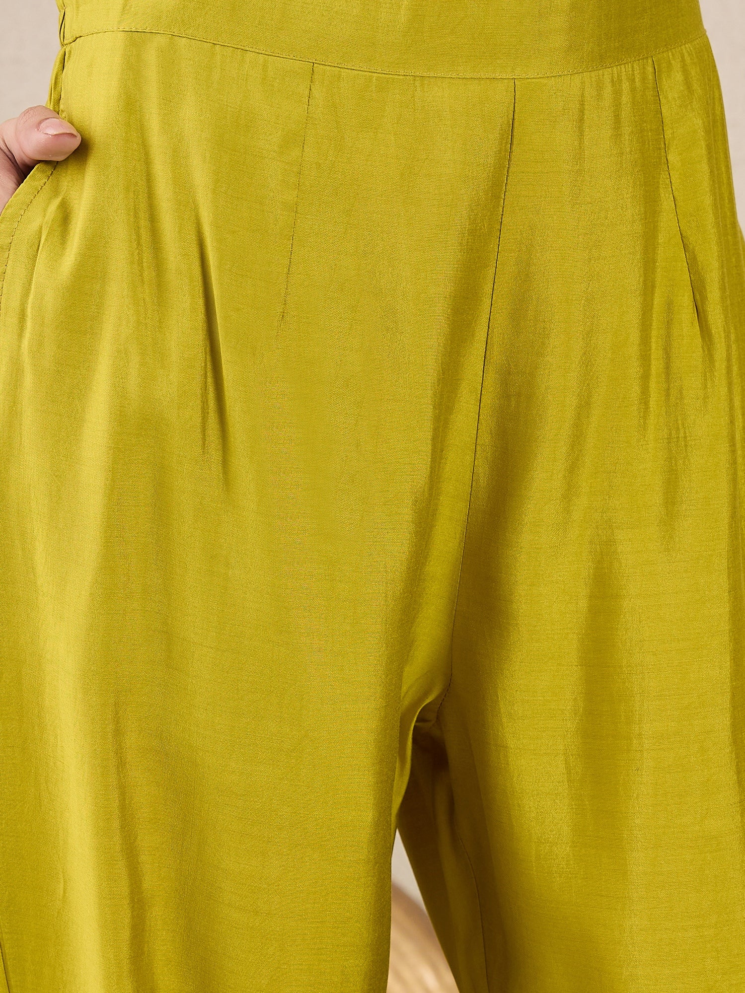 Nazakat Parrot green Kurta and Pant Dupatta Set