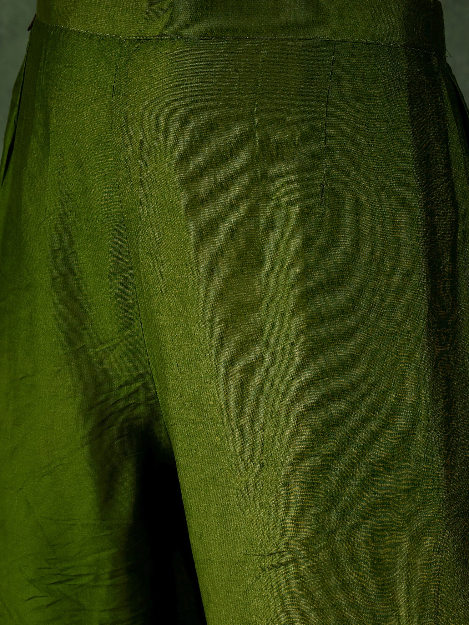 Eshanvi mehndi Embroidered Silk Blend Organza Meenakari Straight Suits With Dupatta