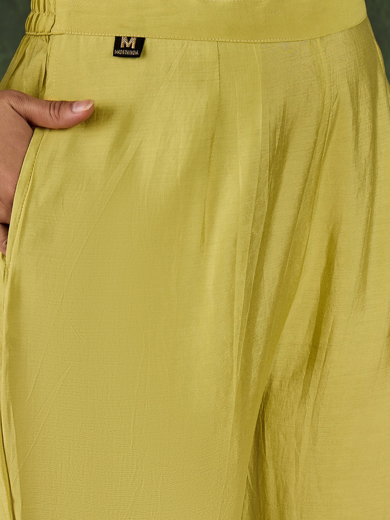 Pushti Women's Embroidered Yellow Silk Blend Straight Suit Set with Dupatta