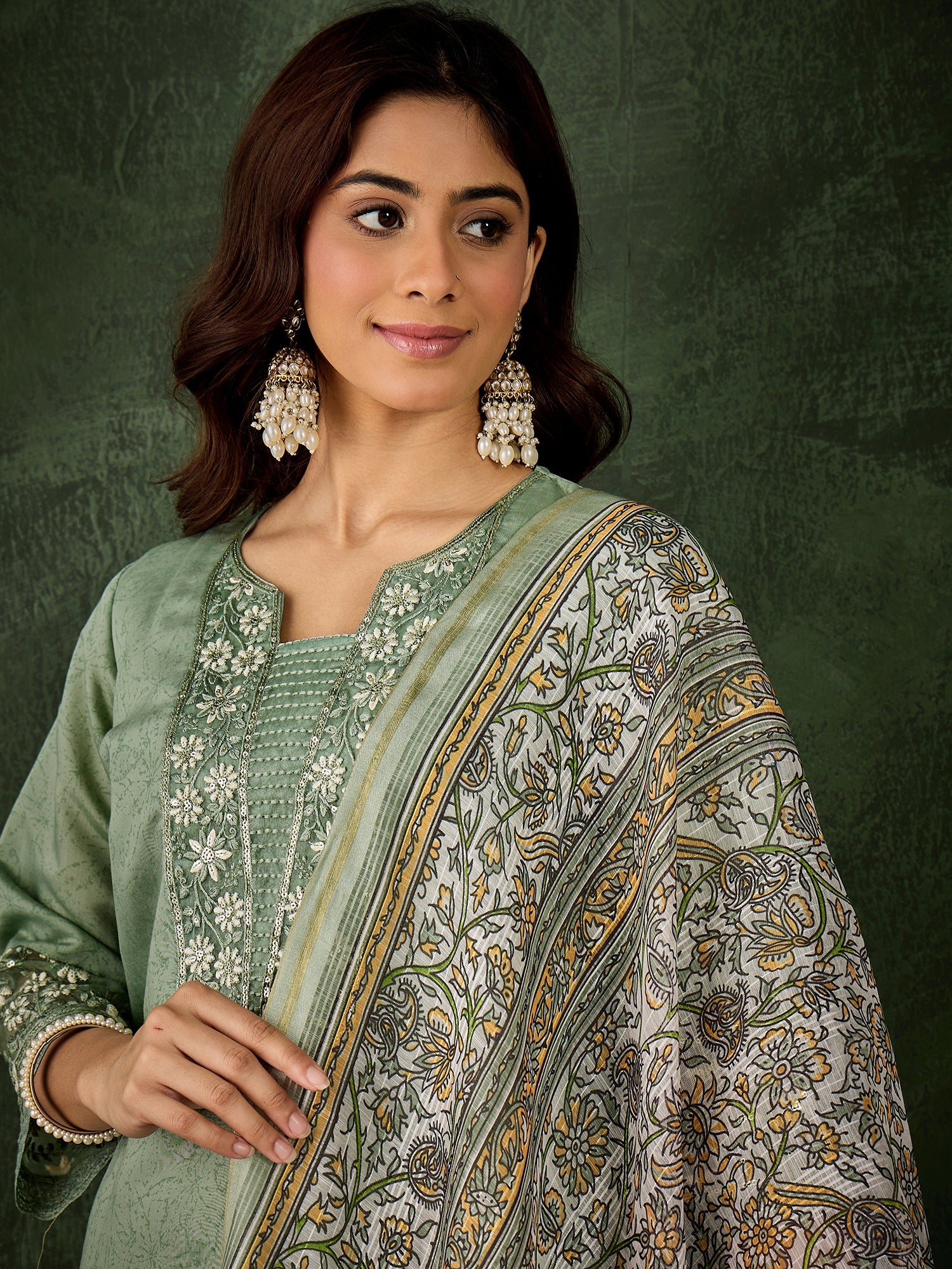 Zainab Women Silk Blend Kurta Pant Dupatta Set