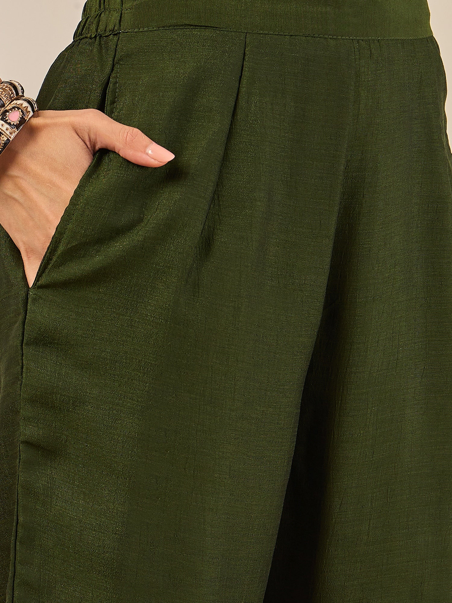 Shravya Green Embroidered Silk Blend Anarkali Kurta Pant With Dupatta Set