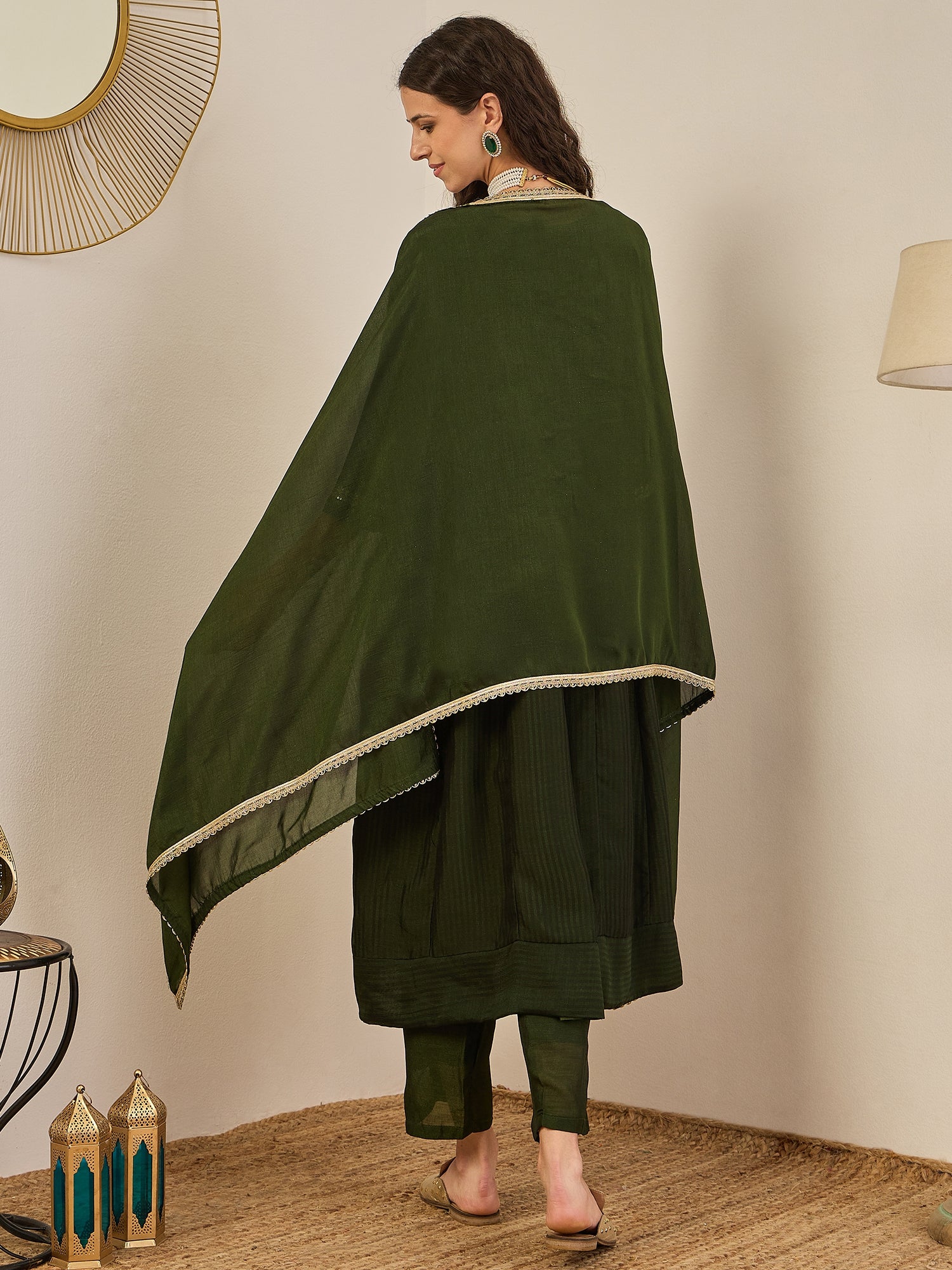 Shravya Green Embroidered Silk Blend Anarkali Kurta Pant With Dupatta Set