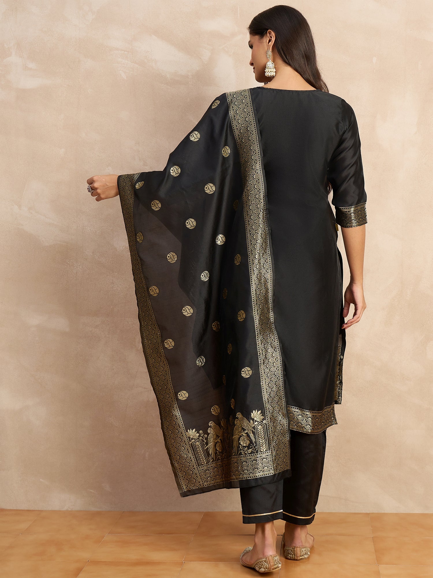 Payal Women's Silk Blend Banarasi Jacquard Zari Woven Straight Kurta Pant with Dupatta Set