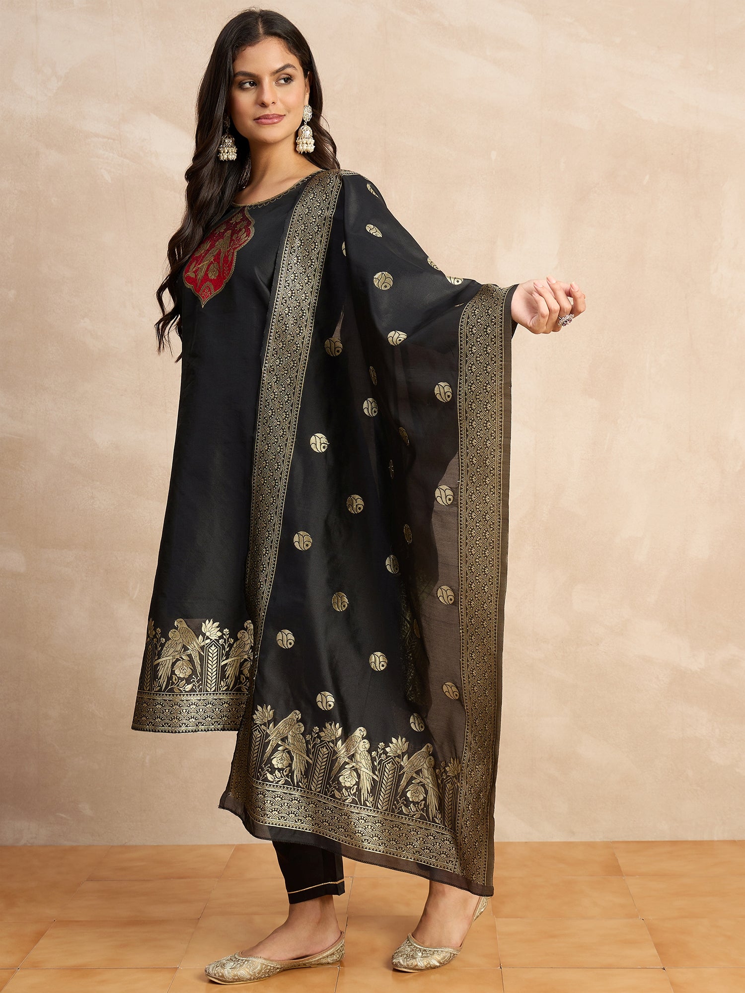 Payal Women's Silk Blend Banarasi Jacquard Zari Woven Straight Kurta Pant with Dupatta Set