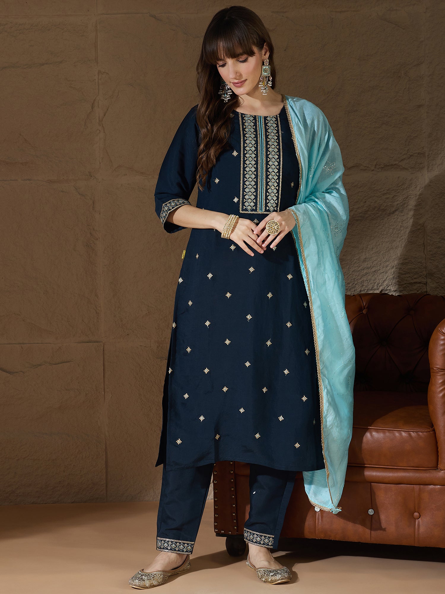 Mahira teal Women Kurta and Pant Sets Silk Blend Fabric