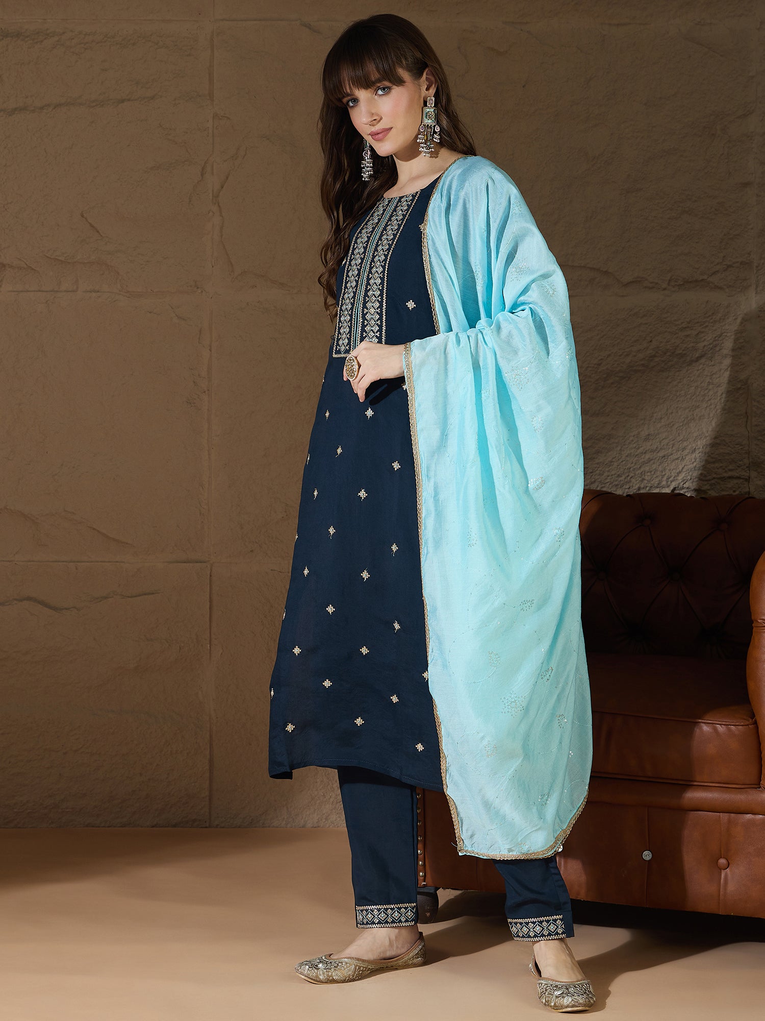 Mahira teal Women Kurta and Pant Sets Silk Blend Fabric