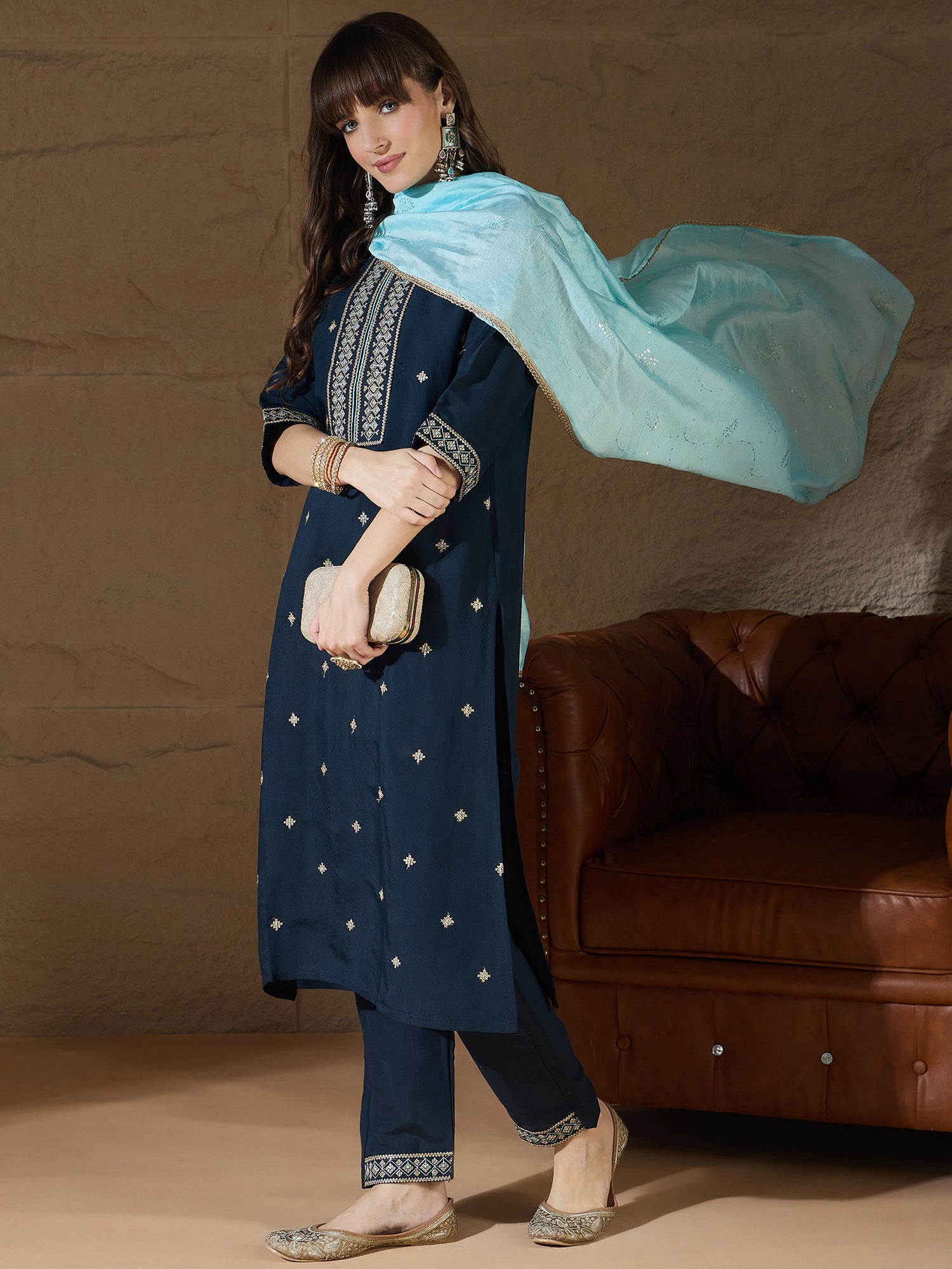 Mahira teal Women Kurta and Pant Sets Silk Blend Fabric
