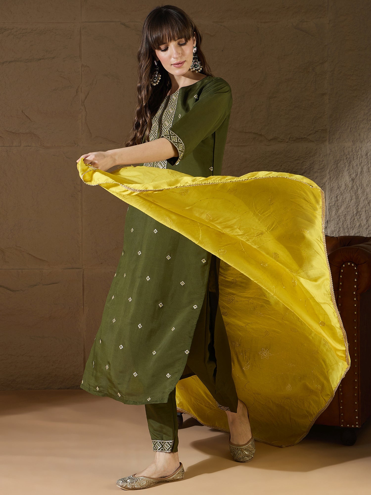 Devangi green Women Kurta and Pant Sets Silk Blend Fabric