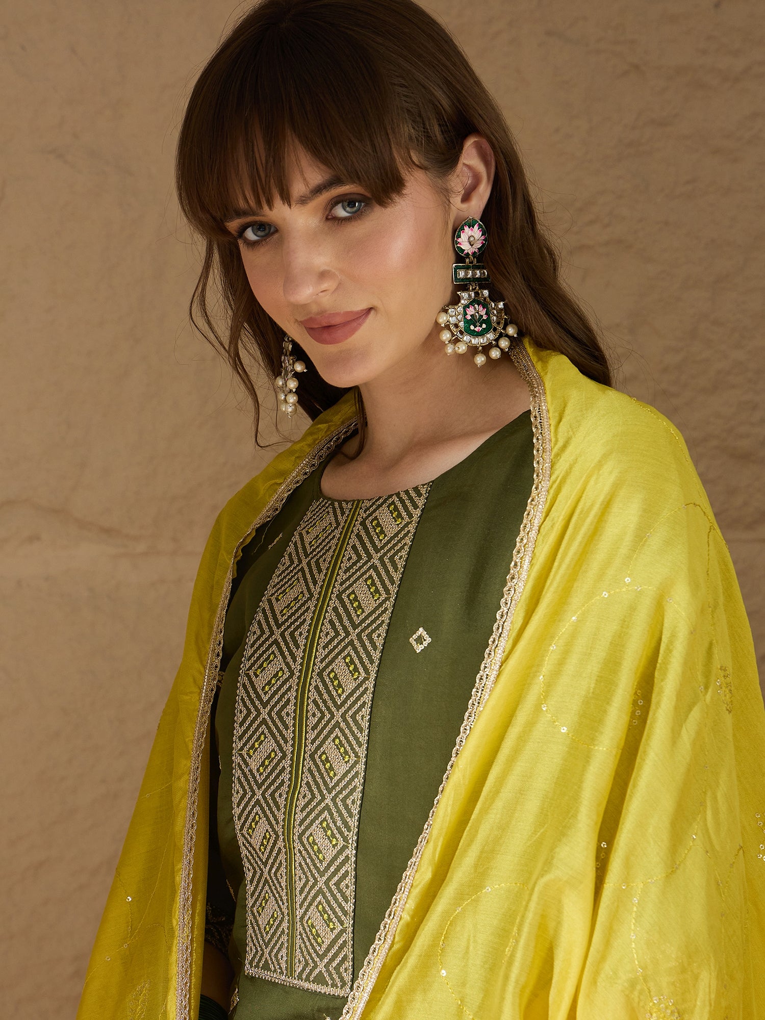Devangi green Women Kurta and Pant Sets Silk Blend Fabric