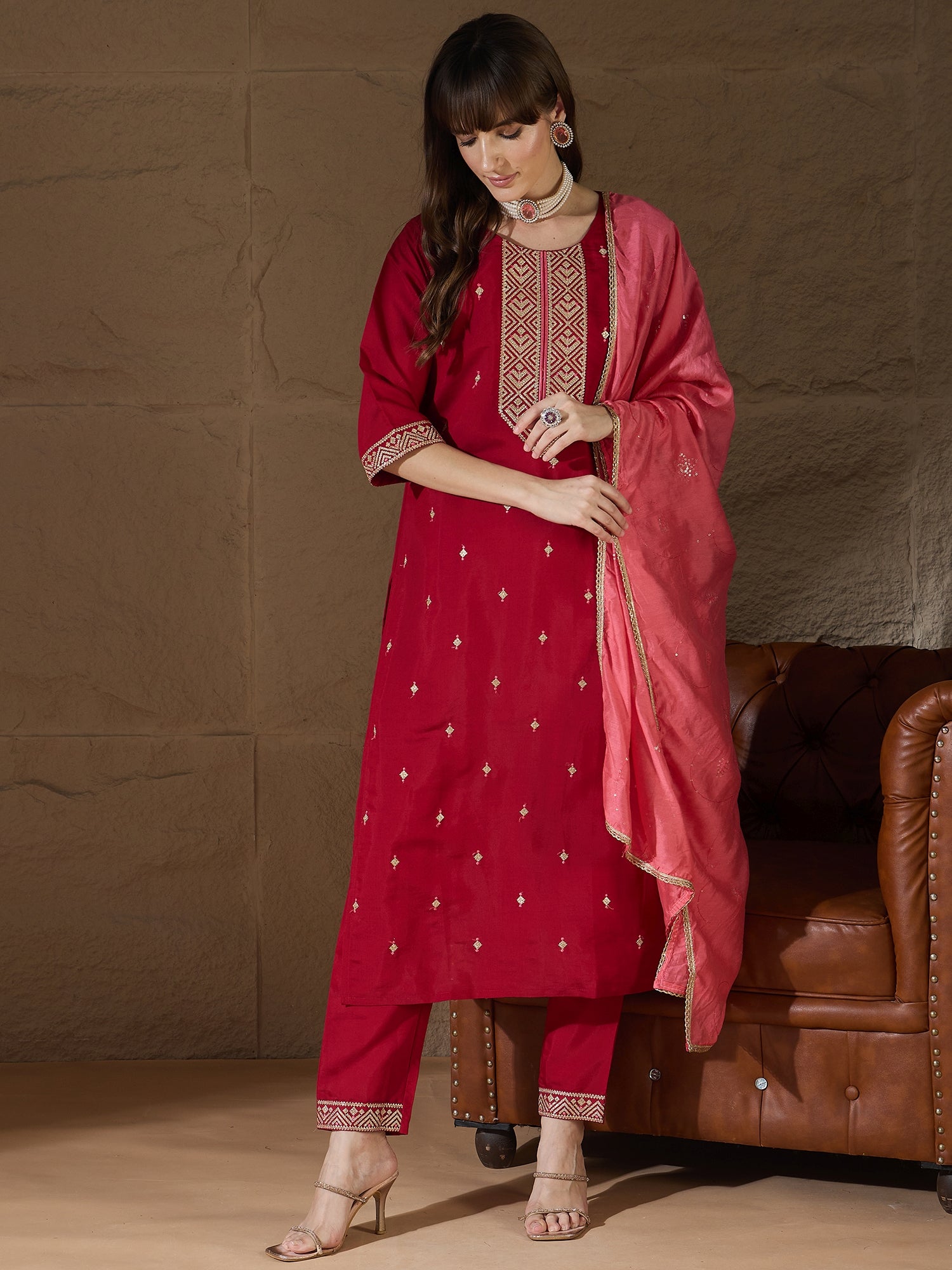 Samriddhi  red Women Kurta and Pant Sets Silk Blend Fabric
