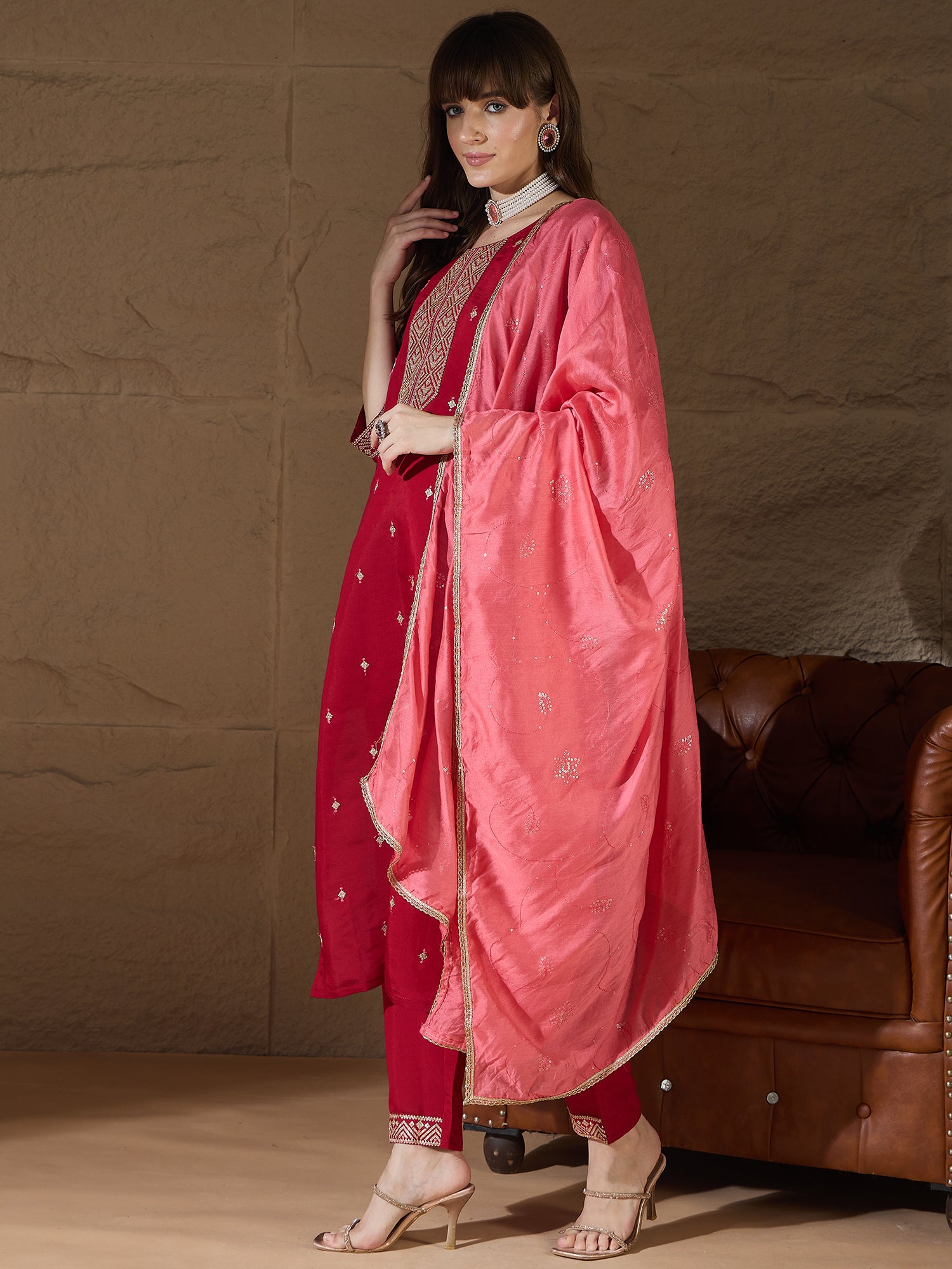 Samriddhi  red Women Kurta and Pant Sets Silk Blend Fabric
