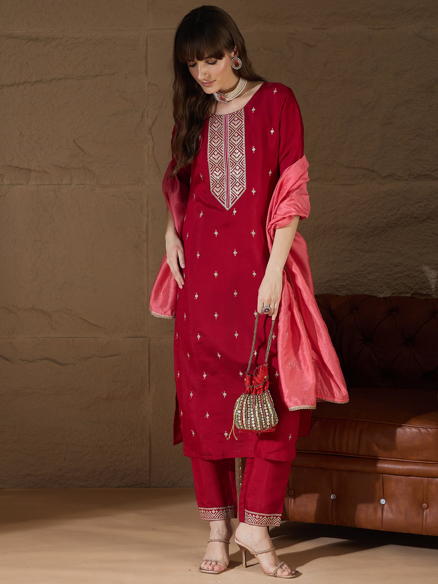 Samriddhi  red Women Kurta and Pant Sets Silk Blend Fabric