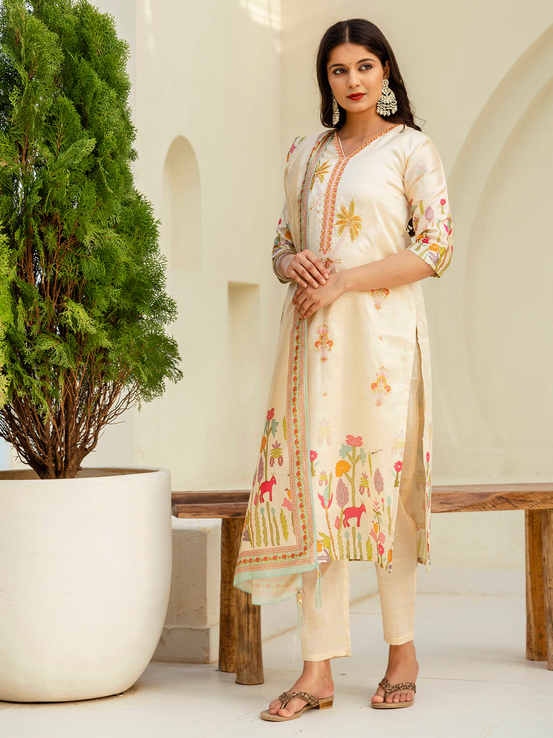 Charvi Cream Floral Print  Silk Women Kurta Sets With Printed Dupatta Suits