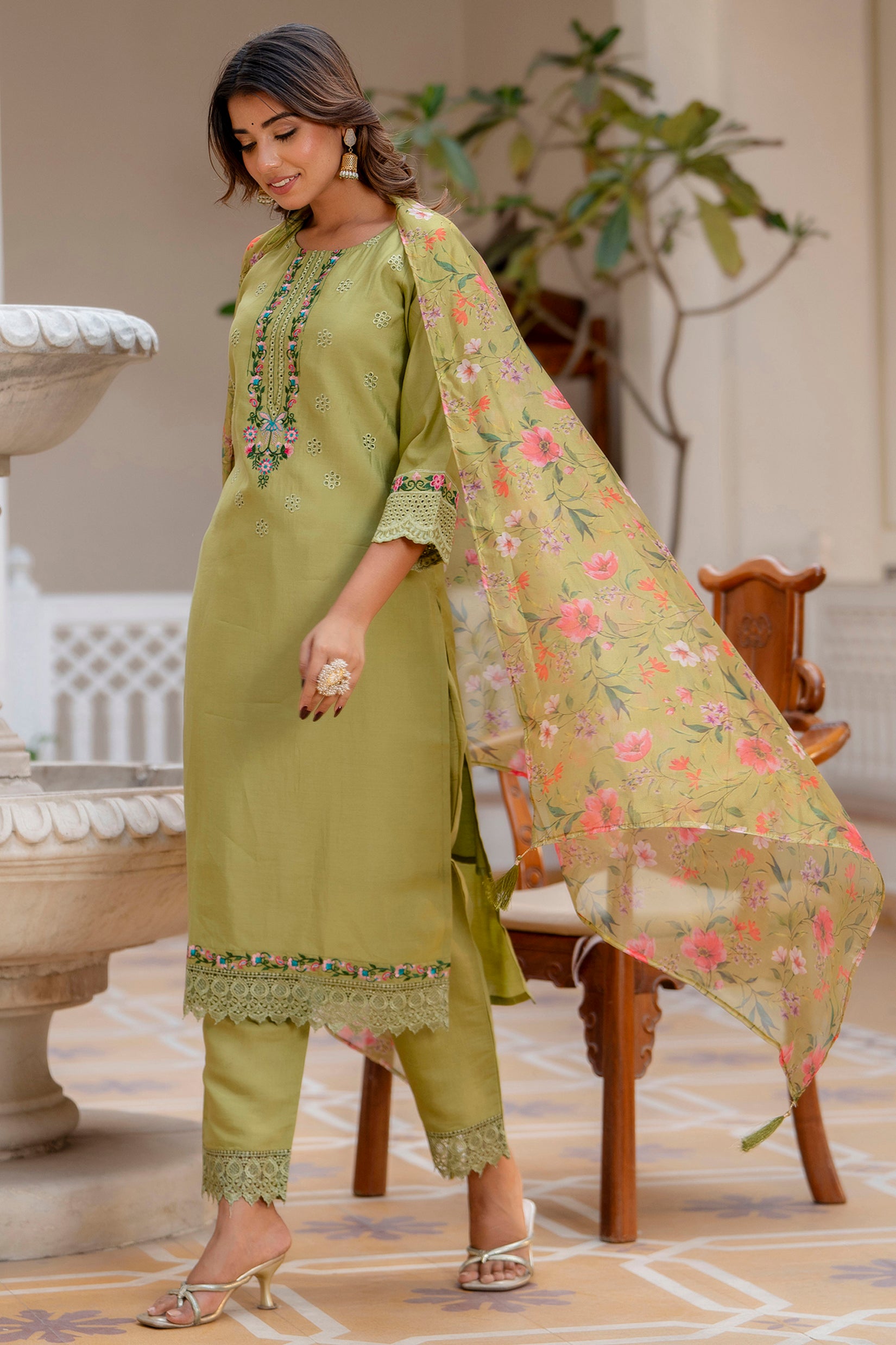 Vidya Women Kurta and Pant Sets Viscose Roman Silk Fabric