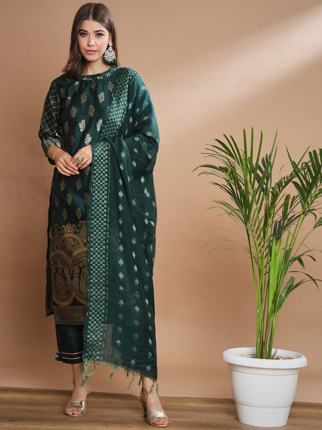 Chandrika Cotton Silk Jacquard Kurta Pant With Banarasi Silk dupatta