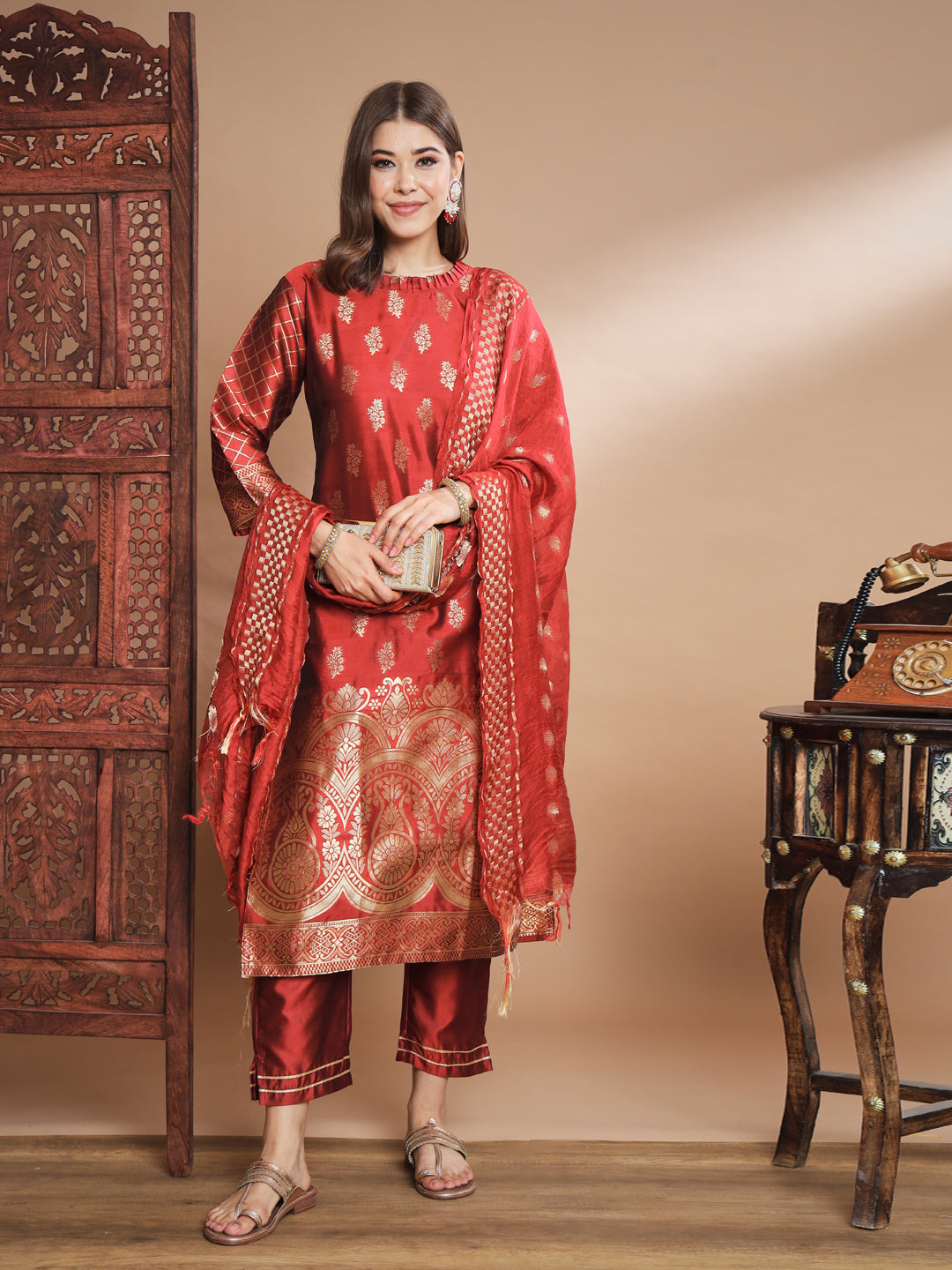 Chandrika Cotton Silk Jacquard Kurta Pant With Banarasi Silk dupatta