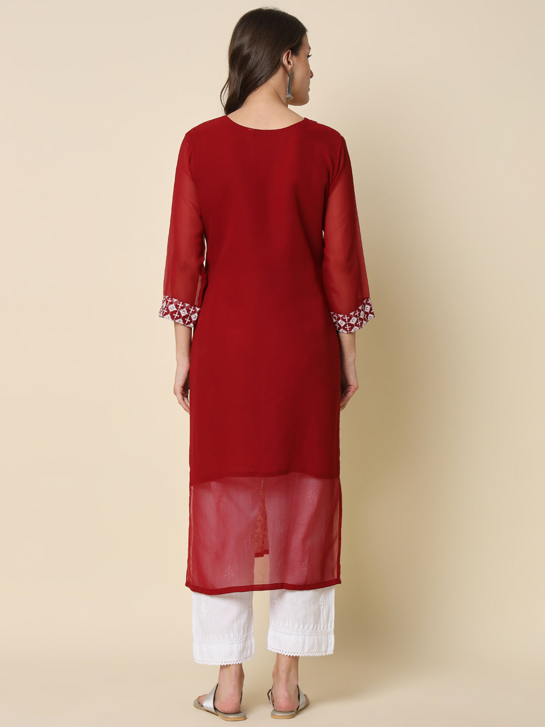 Bharti Women Chikan/ Chikankari Embroidery Georgette Straight Kurta