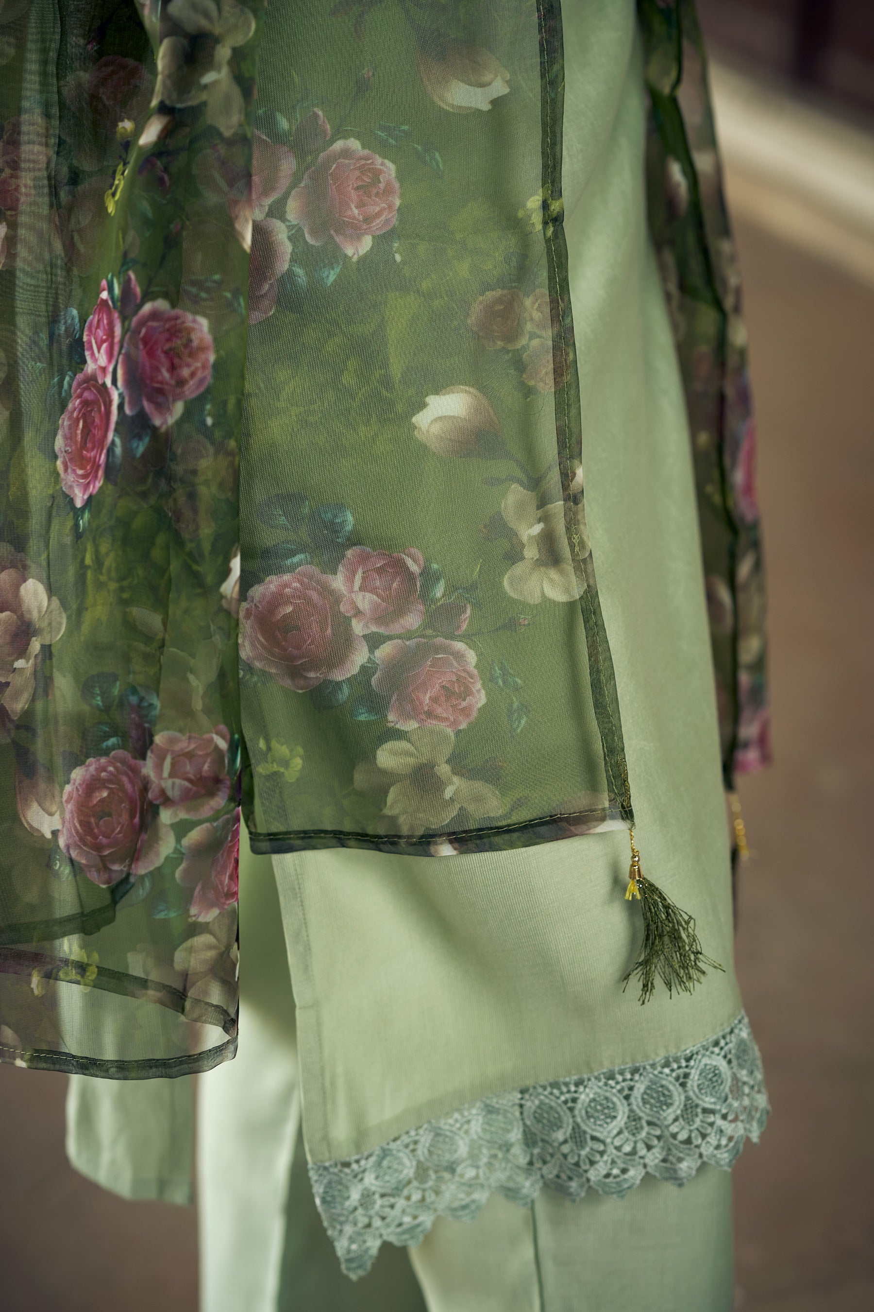 Kanchana Women Kurta and Pant Sets Viscose Rayon Fabric