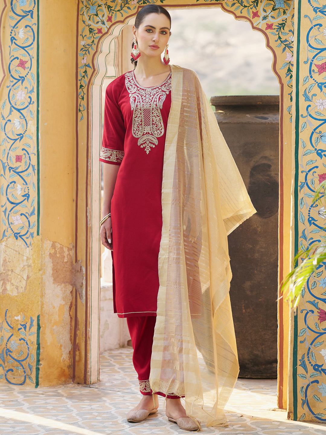 Apsara Women Kurta and Pant Sest Viscose Rayon