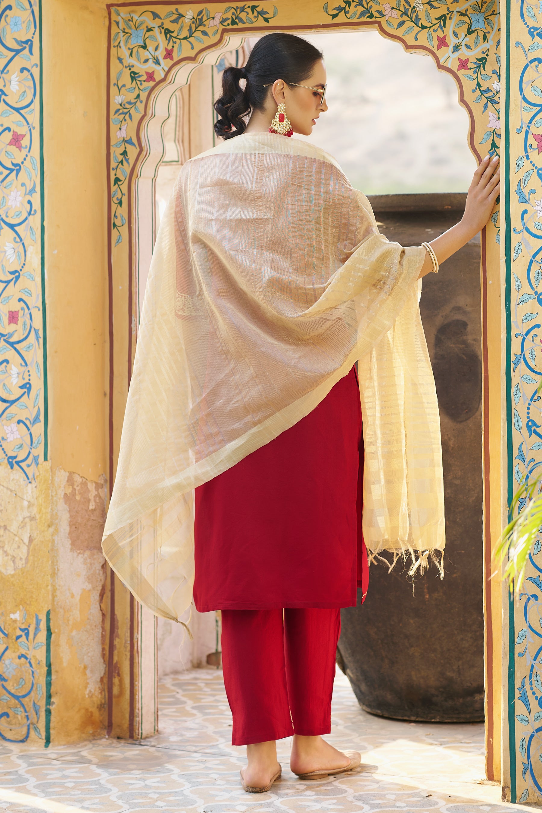 Apsara Women Kurta and Pant Sest Viscose Rayon