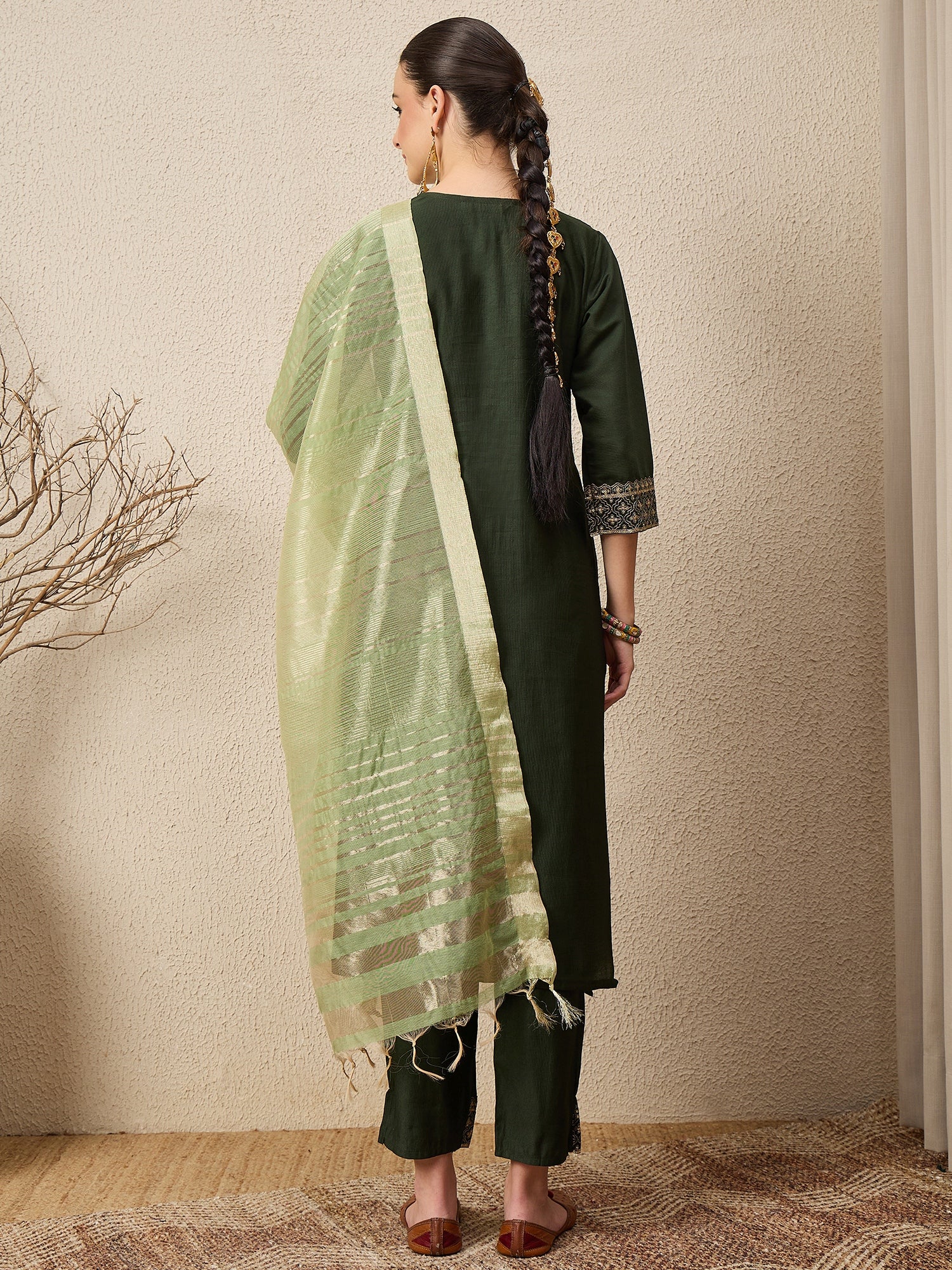 Bhakti green Women Viscose Rayon suit Set