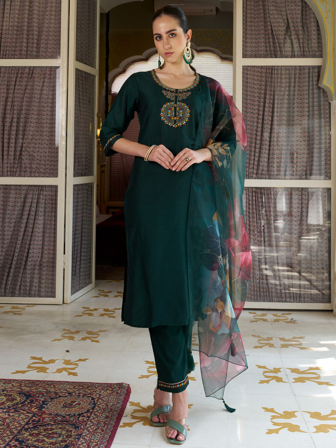Diya Women Kurta and Pant Sets Cotton Silk Fabric