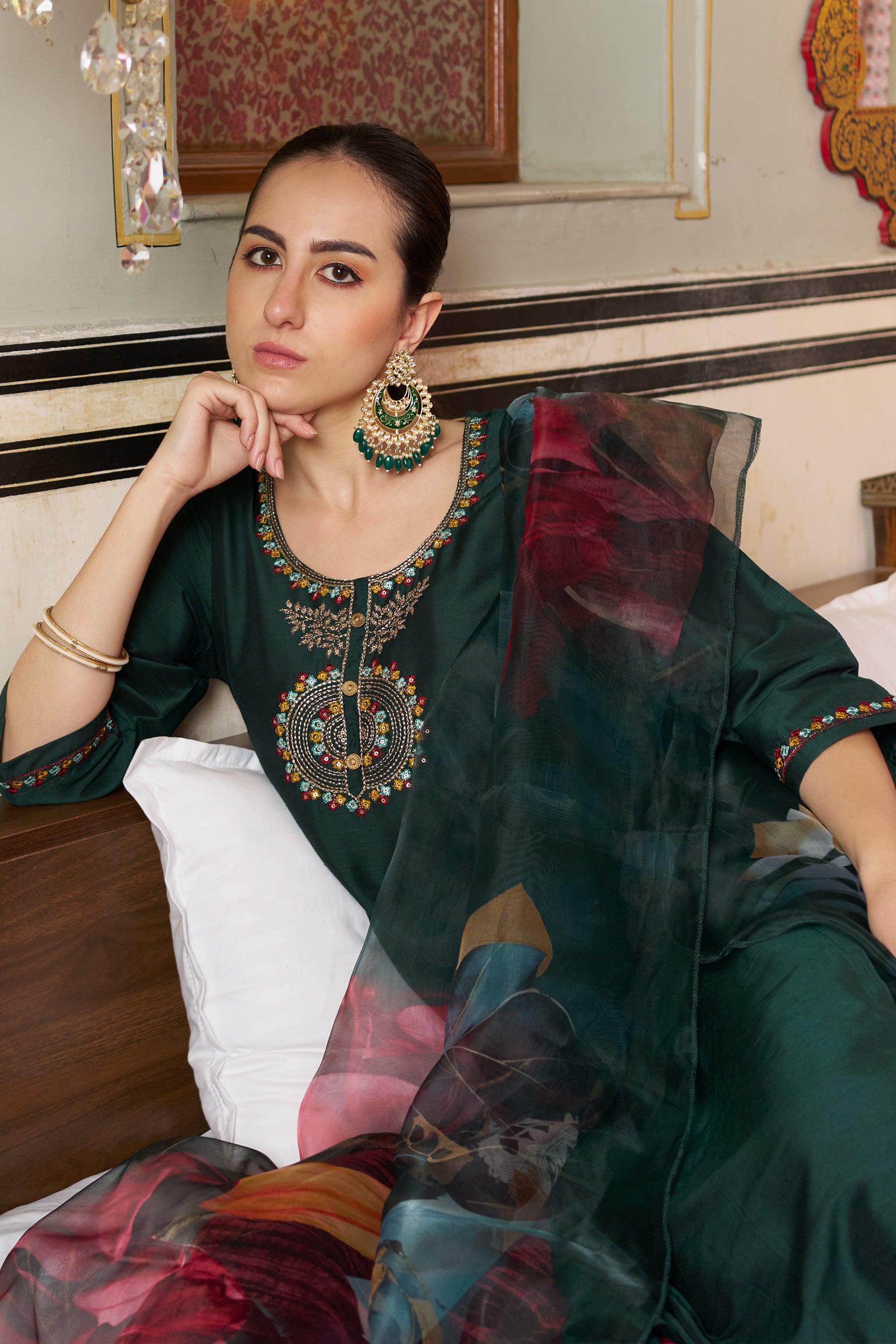 Diya Women Kurta and Pant Sets Cotton Silk Fabric