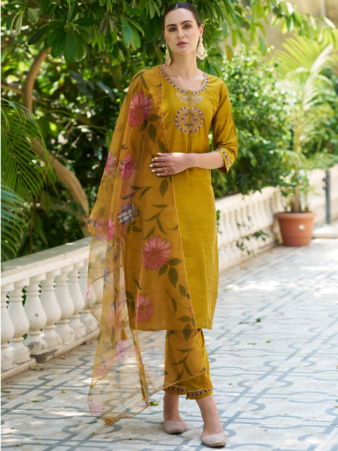 Astitva Women Kurta and Pant Sets Cotton Silk Fabric