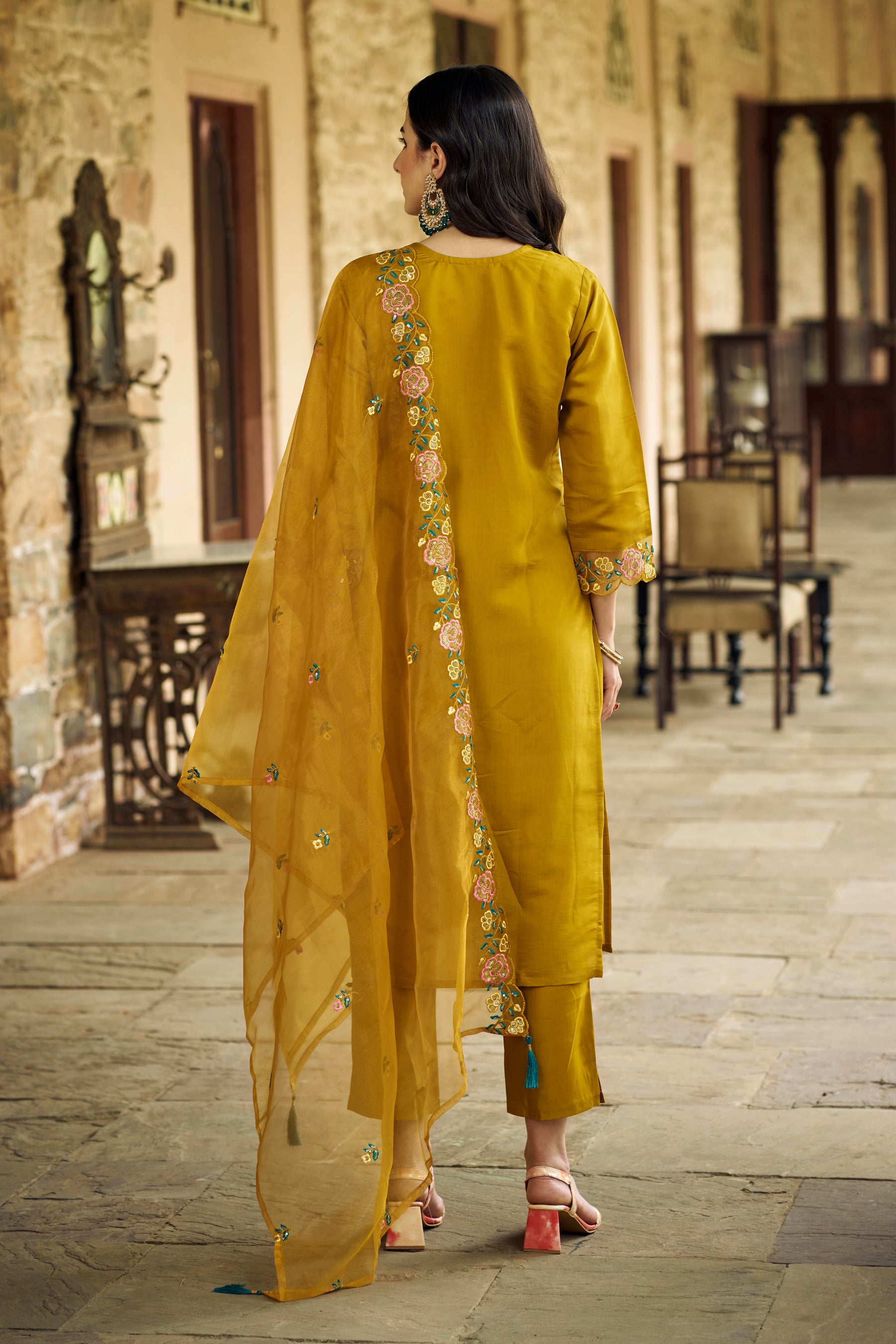 Virasat Women Kurta and Pant Sets Viscos Roman Silk Fabric