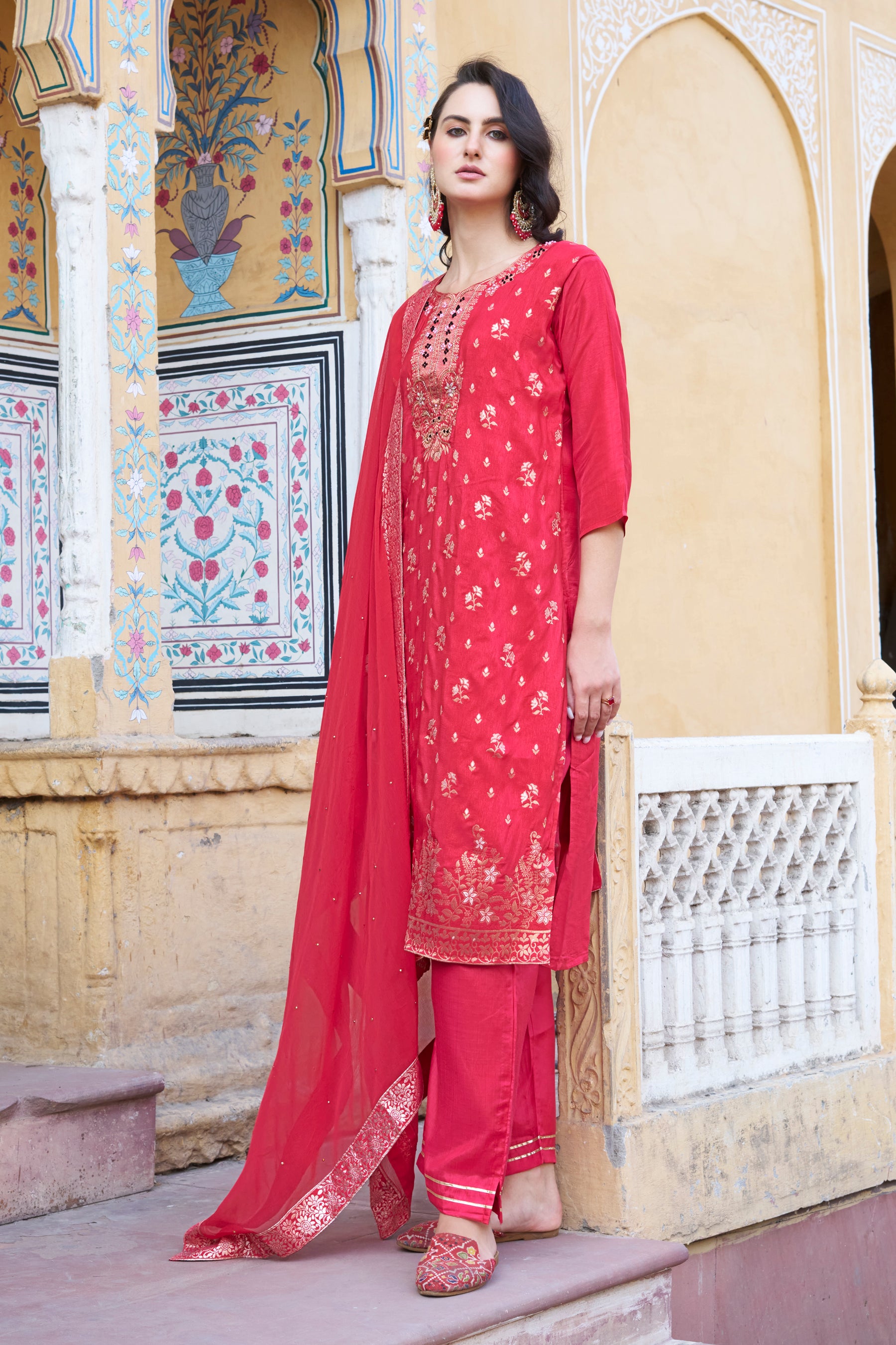 Kalpana Women Kurta and Pant Sets Dupatta Viscose Rayon Silk Blend with Handwork