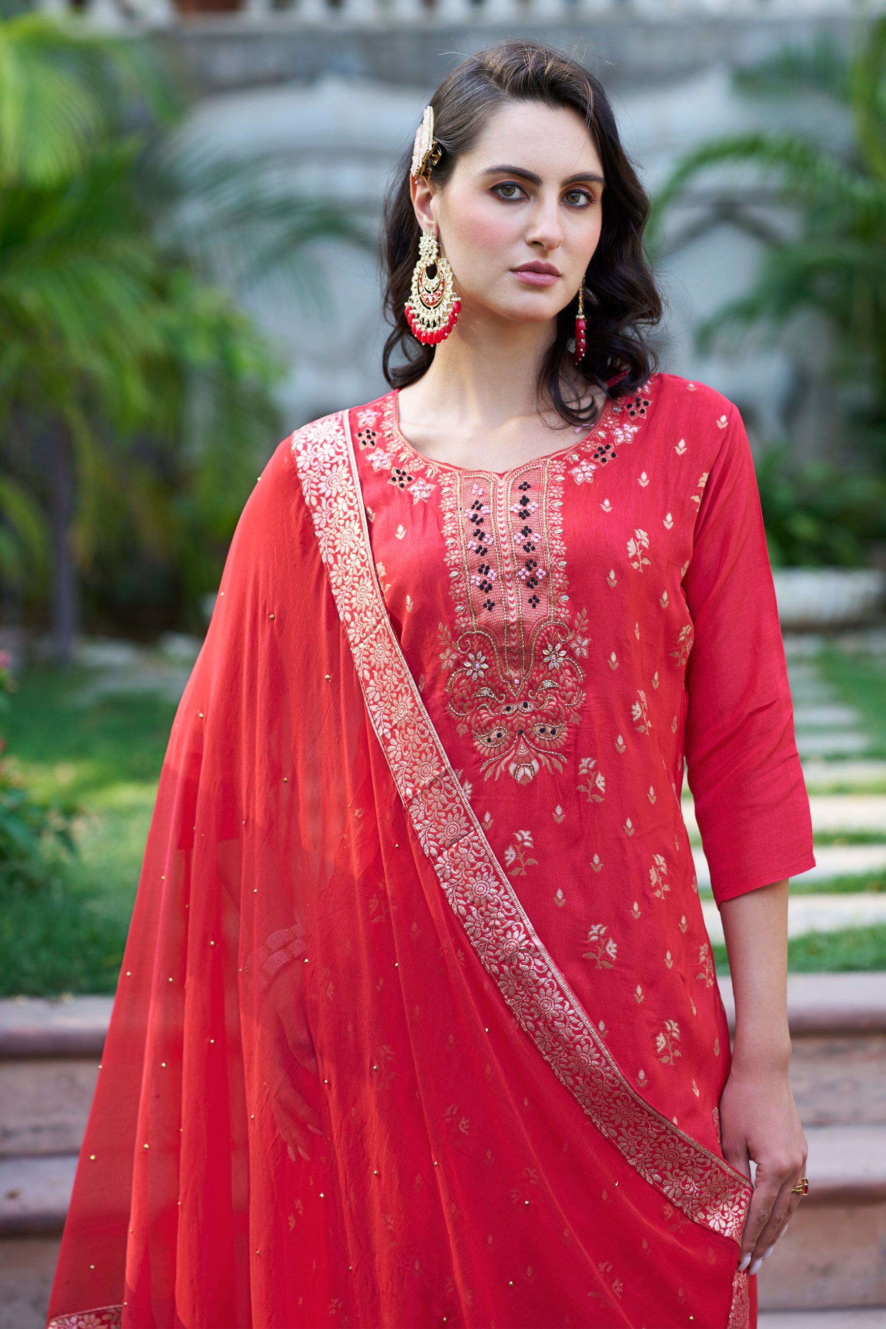 Kalpana Women Kurta and Pant Sets Dupatta Viscose Rayon Silk Blend with Handwork