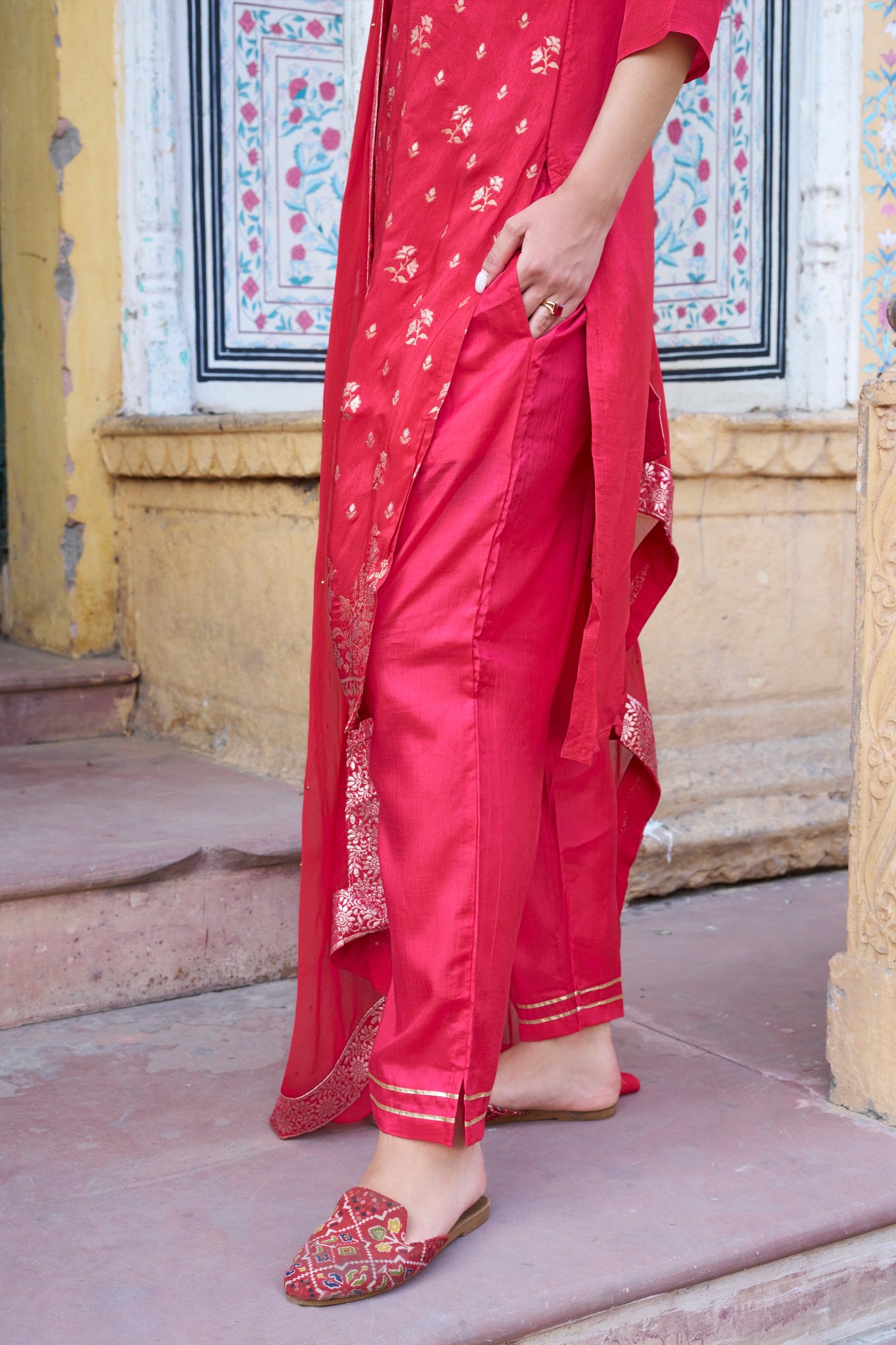 Kalpana Women Kurta and Pant Sets Dupatta Viscose Rayon Silk Blend with Handwork