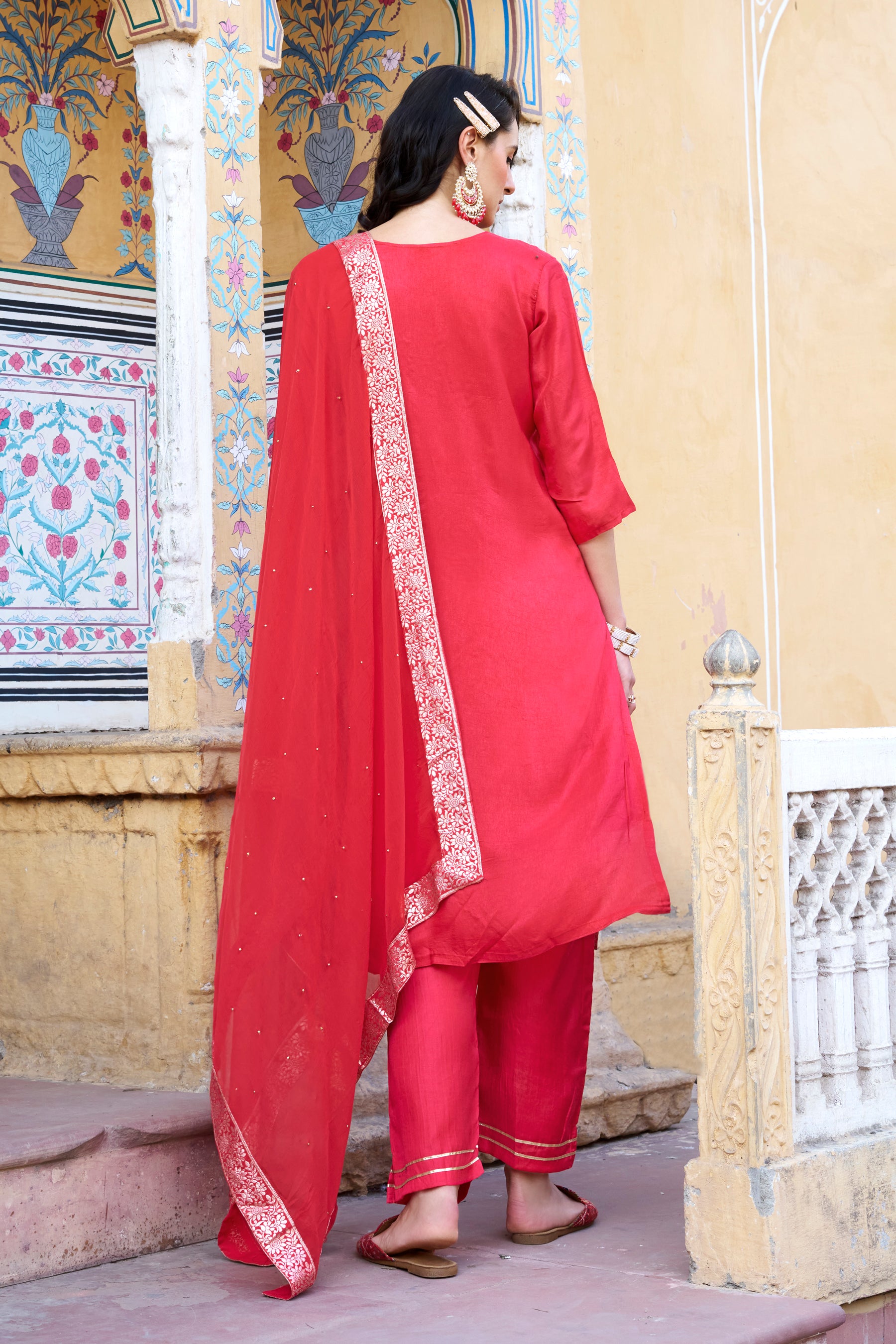 Kalpana Women Kurta and Pant Sets Dupatta Viscose Rayon Silk Blend with Handwork