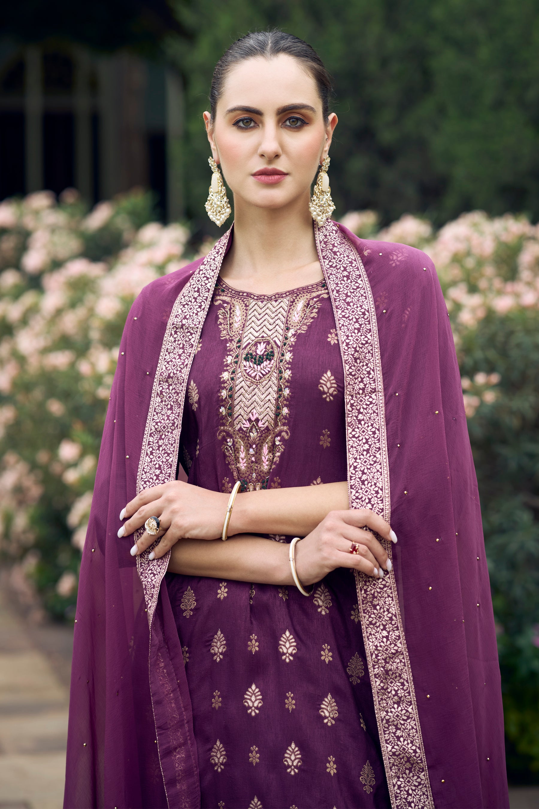 Radha Women Kurta and Pant Sets Dupatta Viscose Rayon Silk Blend with Handwork