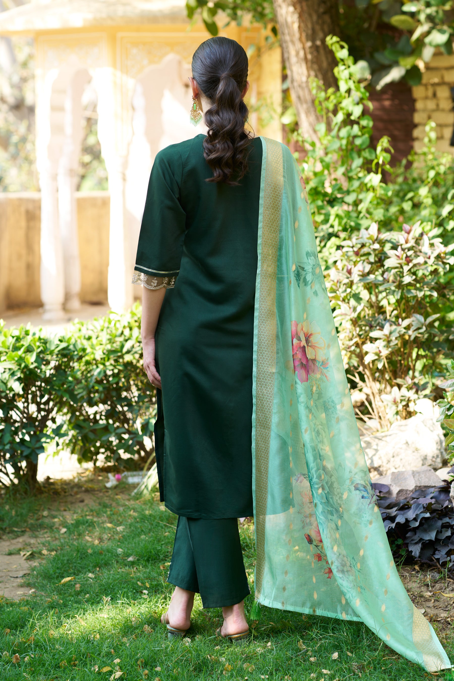 Zivaah Women Kurta and Pant Viscose Rayon Fabric