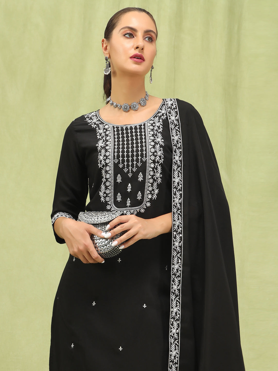 Drashti Women’s Viscose Roman Silk Embroidery Straight Kurta Pant with Dupatta Set