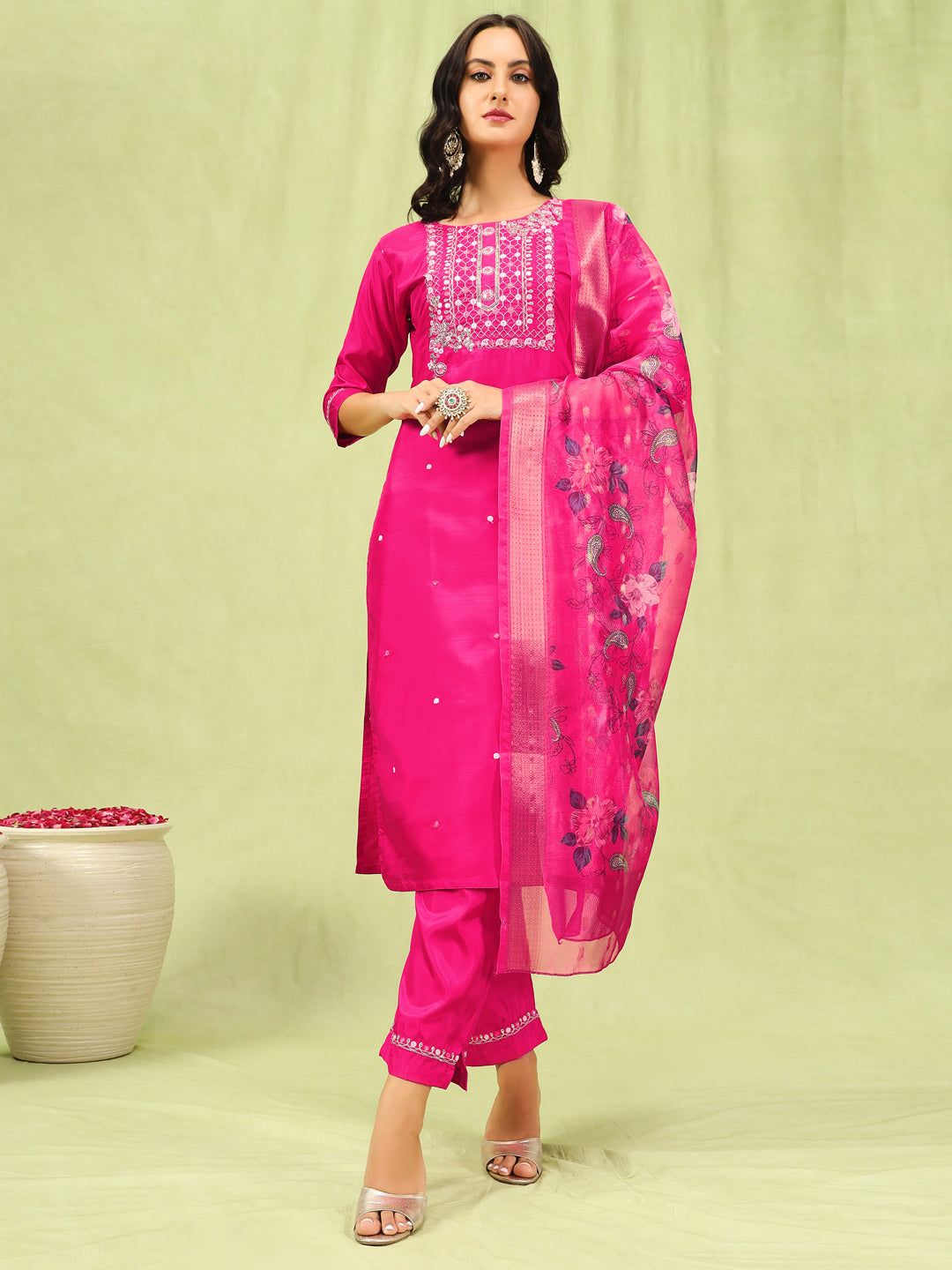 Chhaya Women Kurta and Trousers Pant Set Silk Blend