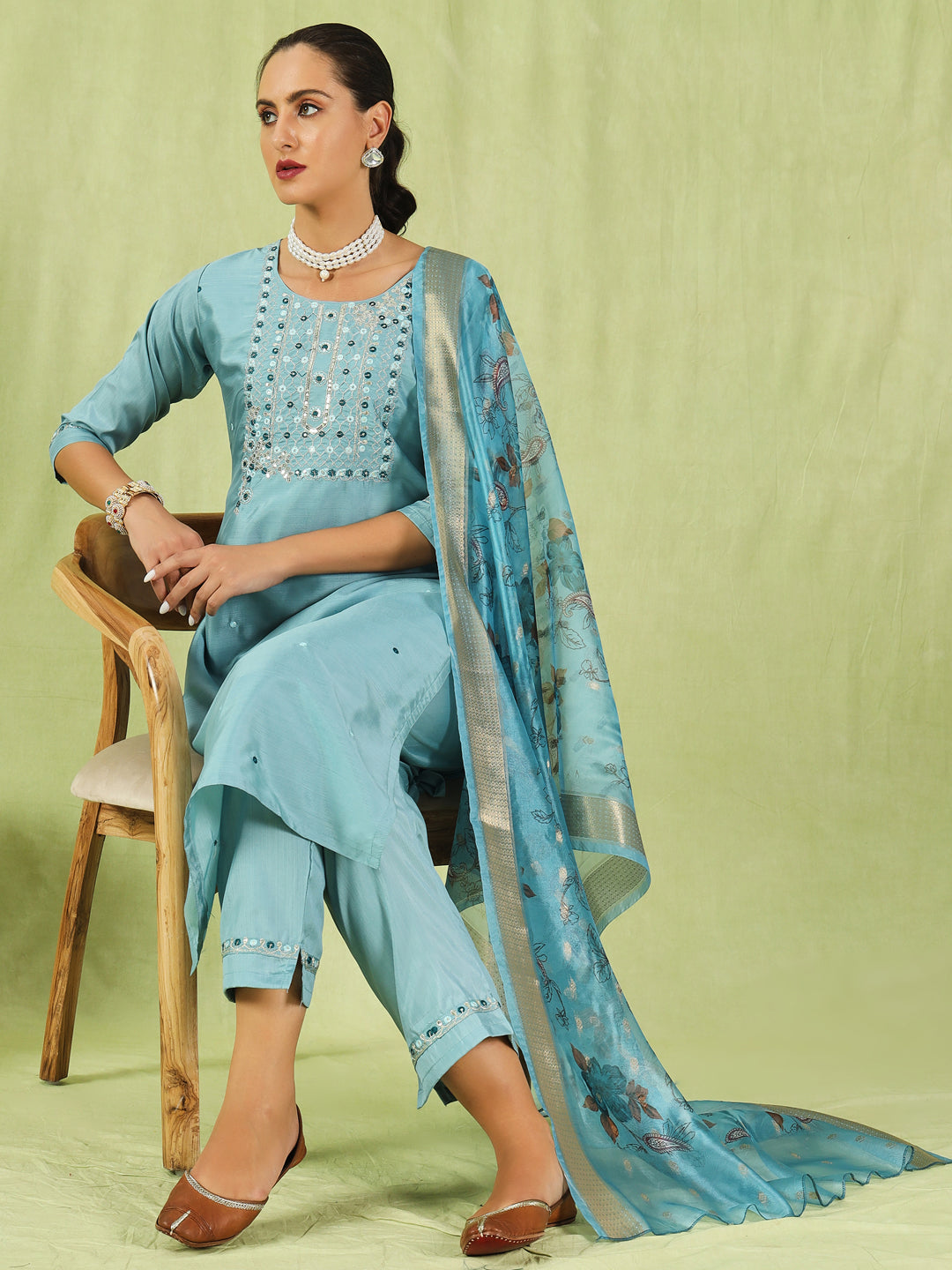 Chitraa  Women Kurta and Trousers Pant Set Silk Blend