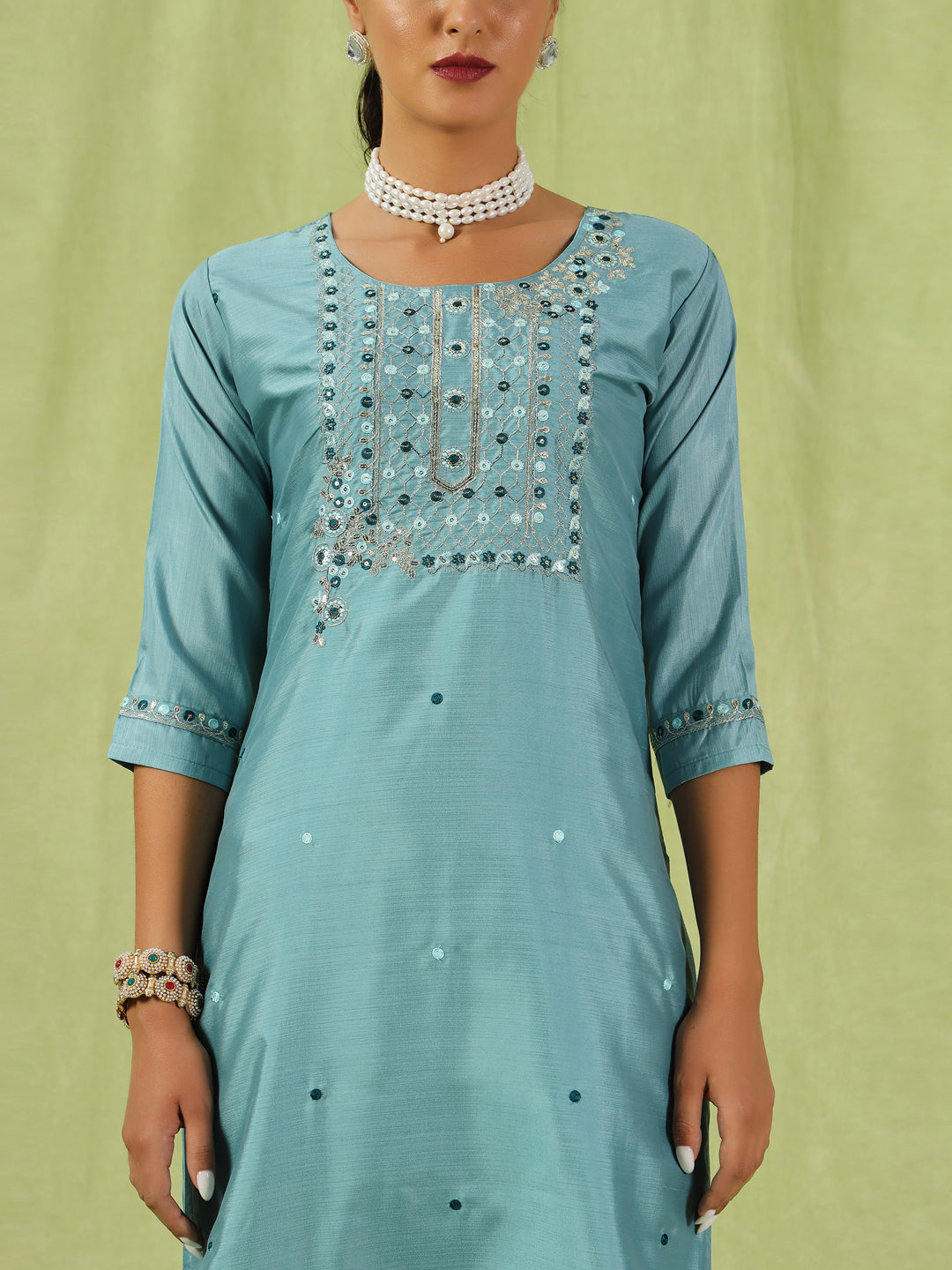 Chitraa  Women Kurta and Trousers Pant Set Silk Blend