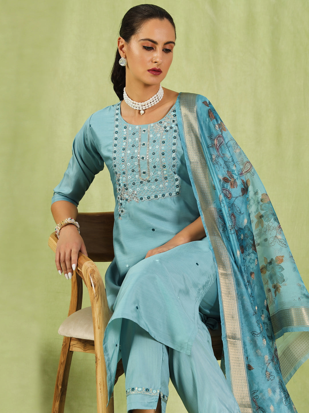 Chitraa  Women Kurta and Trousers Pant Set Silk Blend