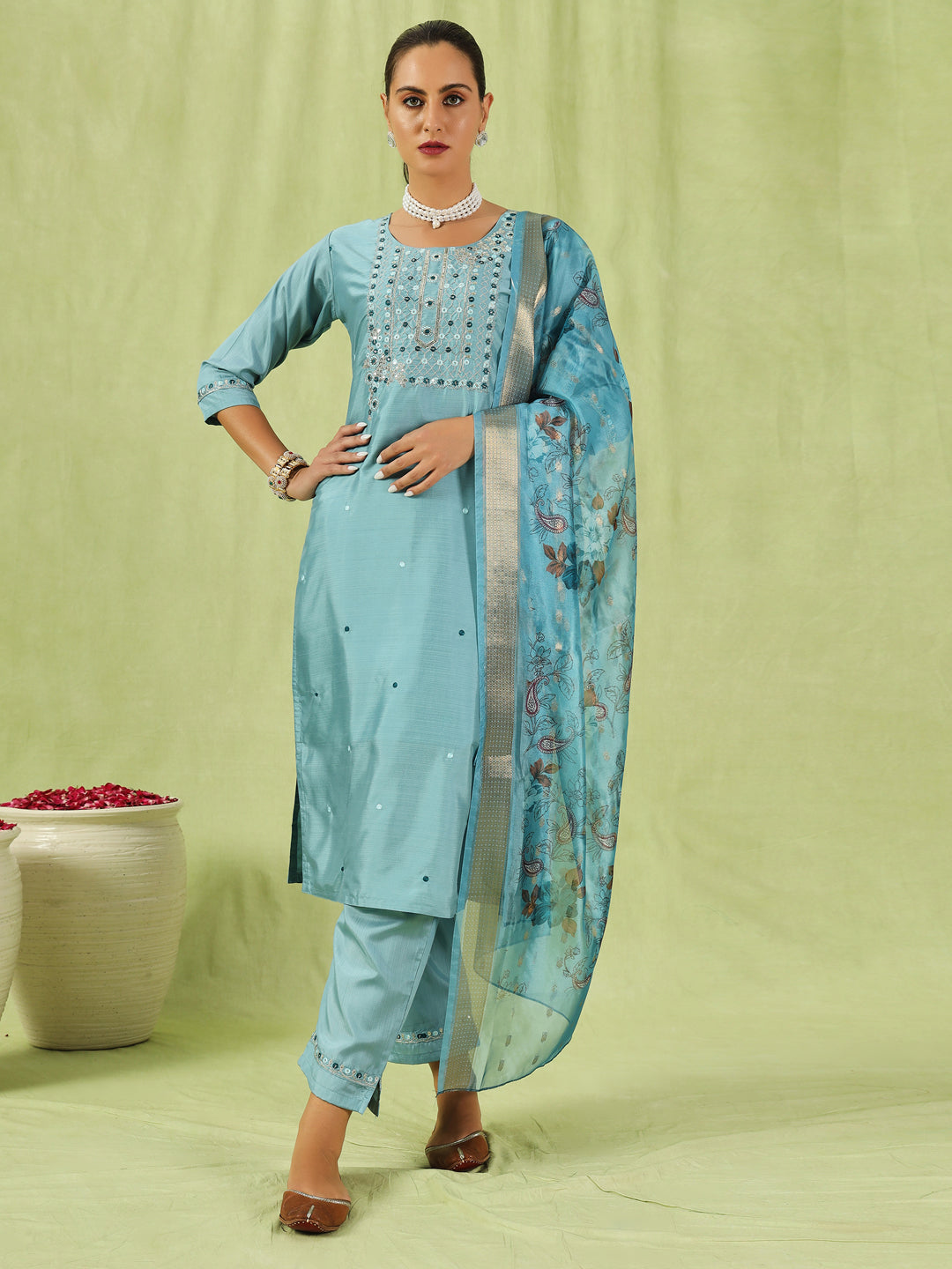 Chitraa  Women Kurta and Trousers Pant Set Silk Blend