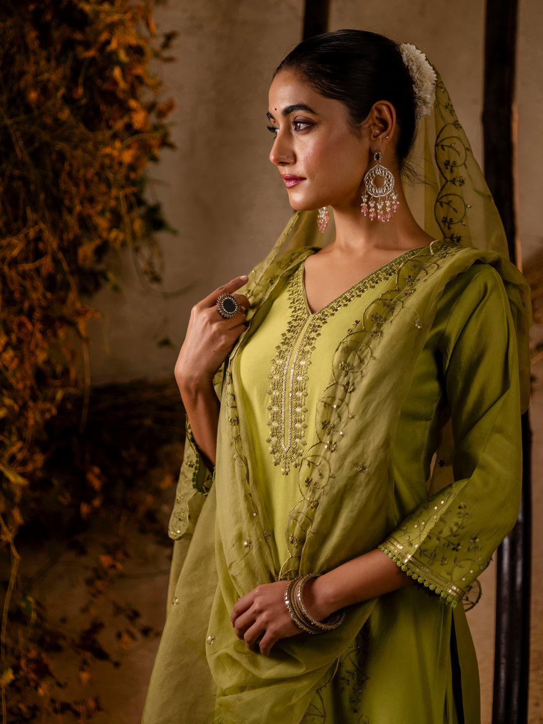 Bhavya Silk Blend Women Embroidered Kurta And Pant Set With Dupatta Kurta Set For Women