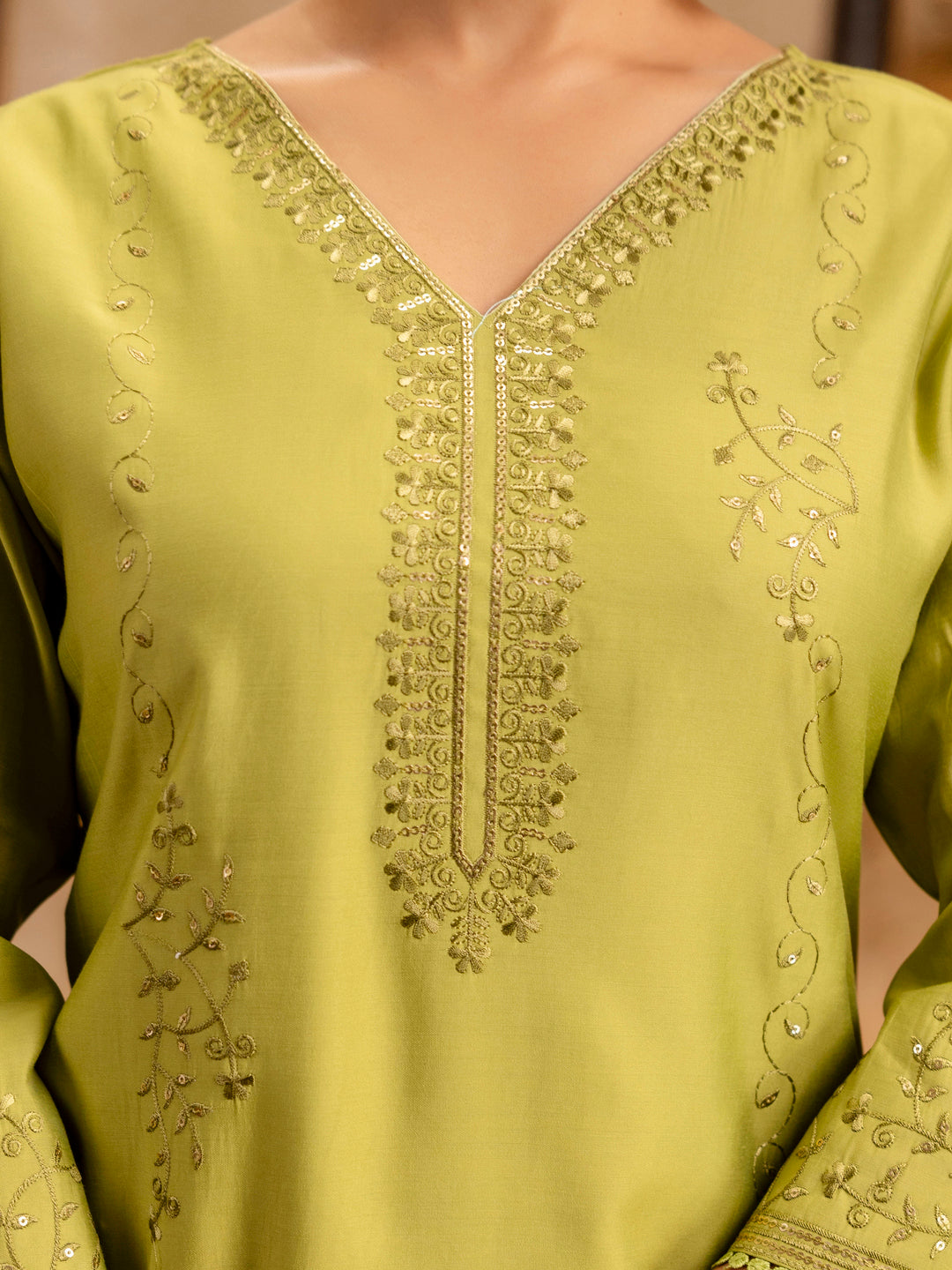 Bhavya Silk Blend Women Embroidered Kurta And Pant Set With Dupatta Kurta Set For Women