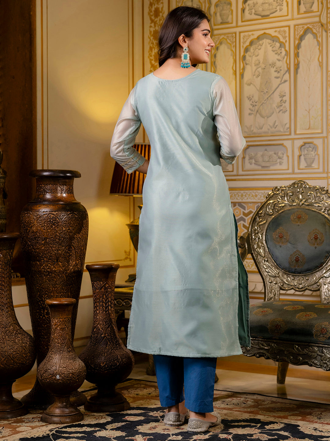 Ruhita  Women Embroidered Silk Blend Straight Kurta