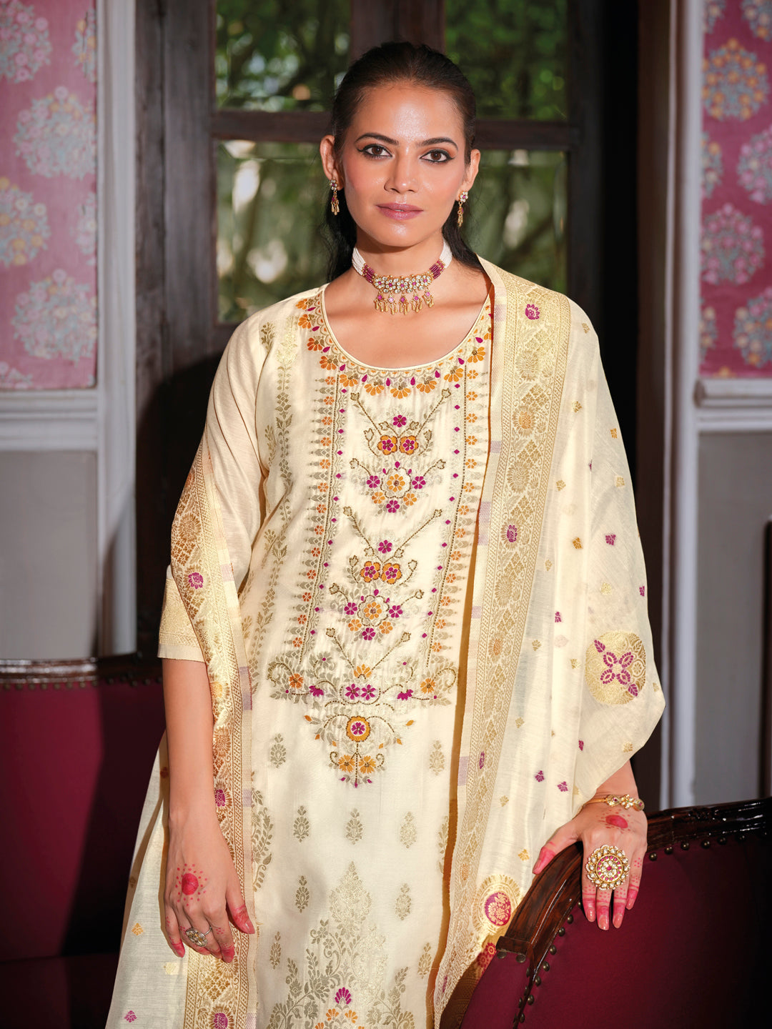 Shalu Women Silk Blend Kurta Pant Dupatta Set