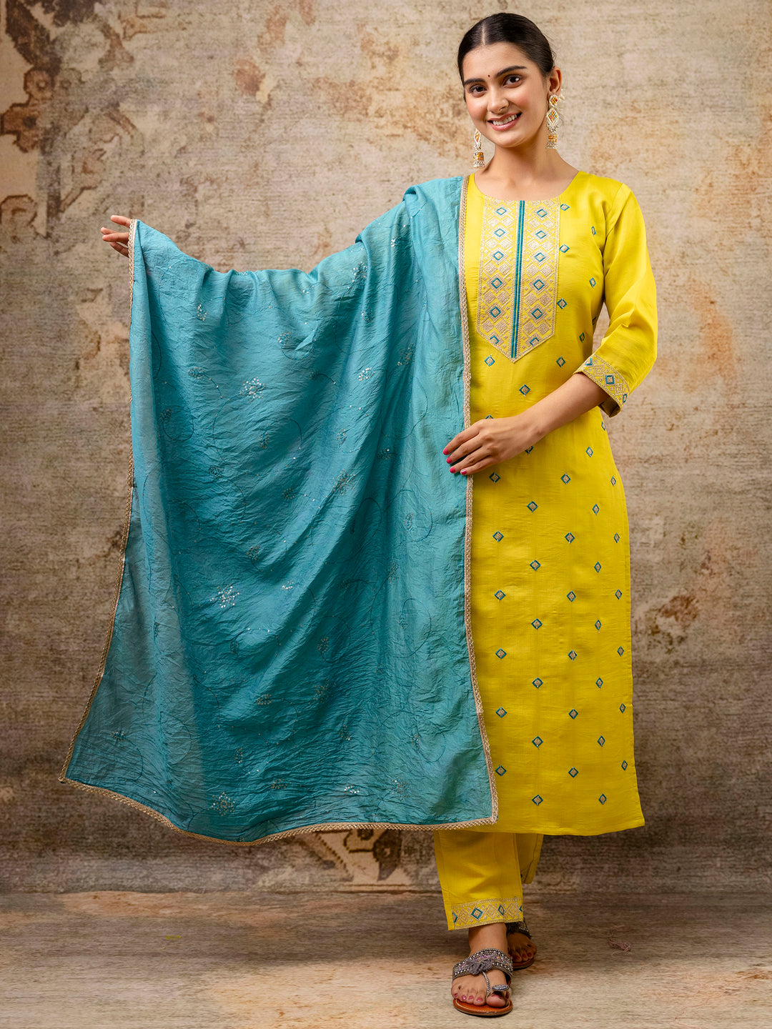 Pallavi Women Kurta and Pant Sets Silk Blend Fabric