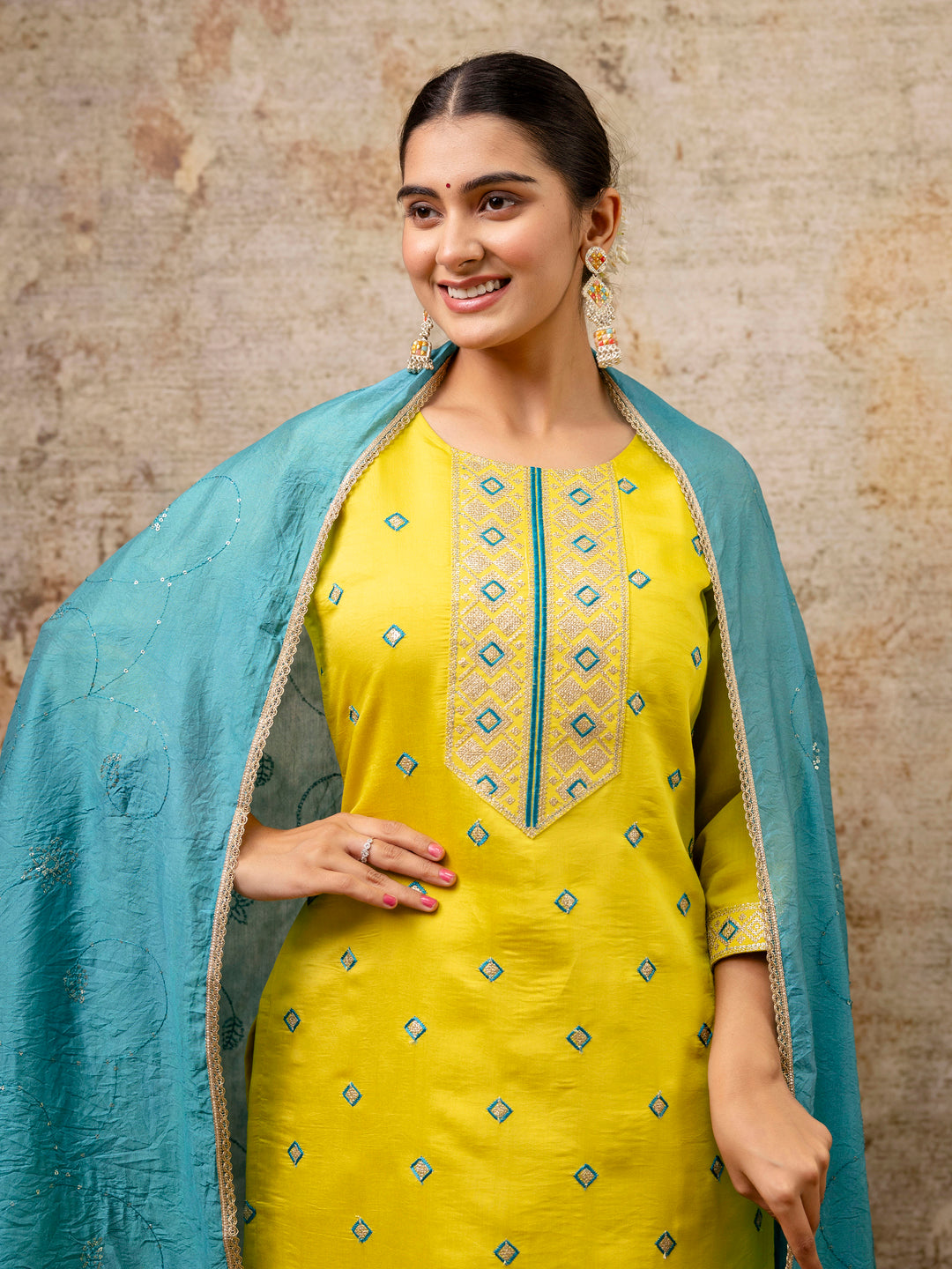 Pallavi Women Kurta and Pant Sets Silk Blend Fabric