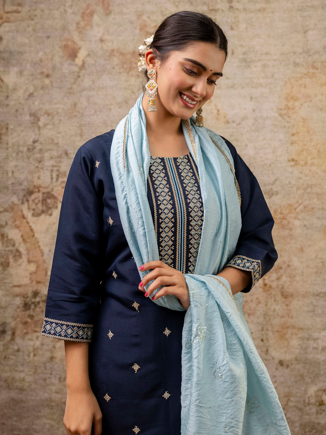 Pragati  Women Kurta and Pant Sets Silk Blend Fabric