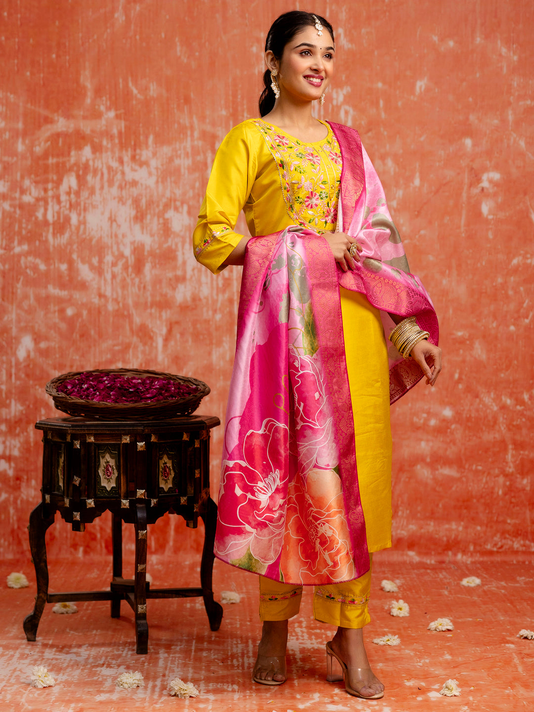 Naivedya Women Silk Blend Kurta Pant Dupatta Set