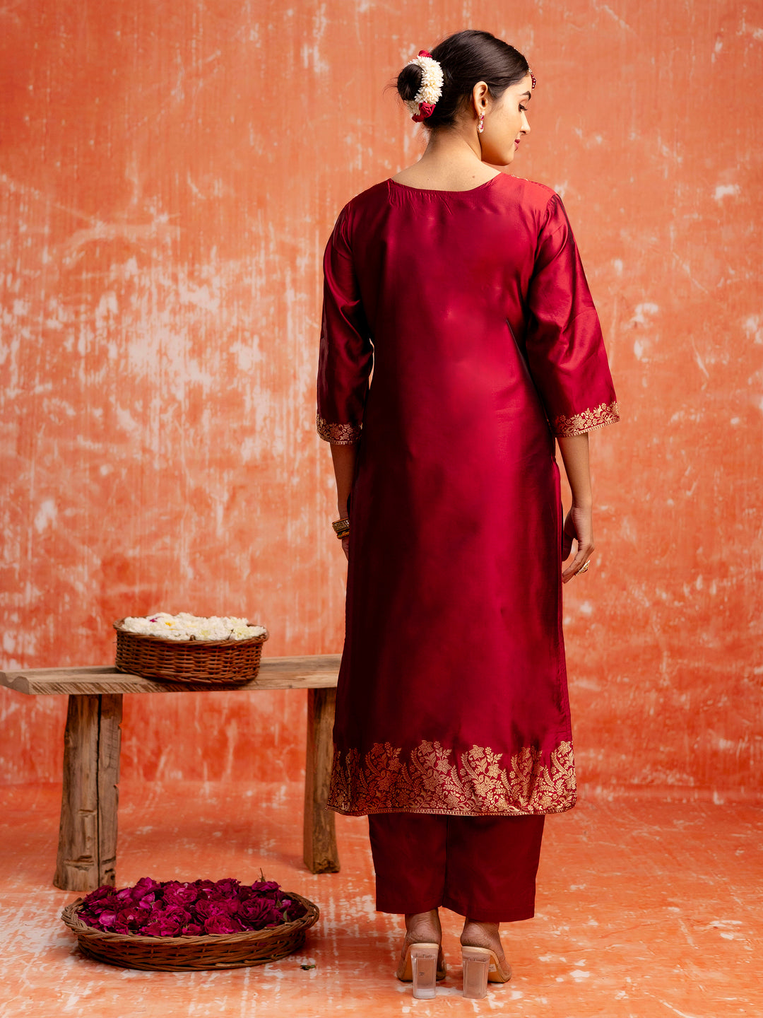 Prabha Women Silk Blend Kurta Pant Dupatta Set